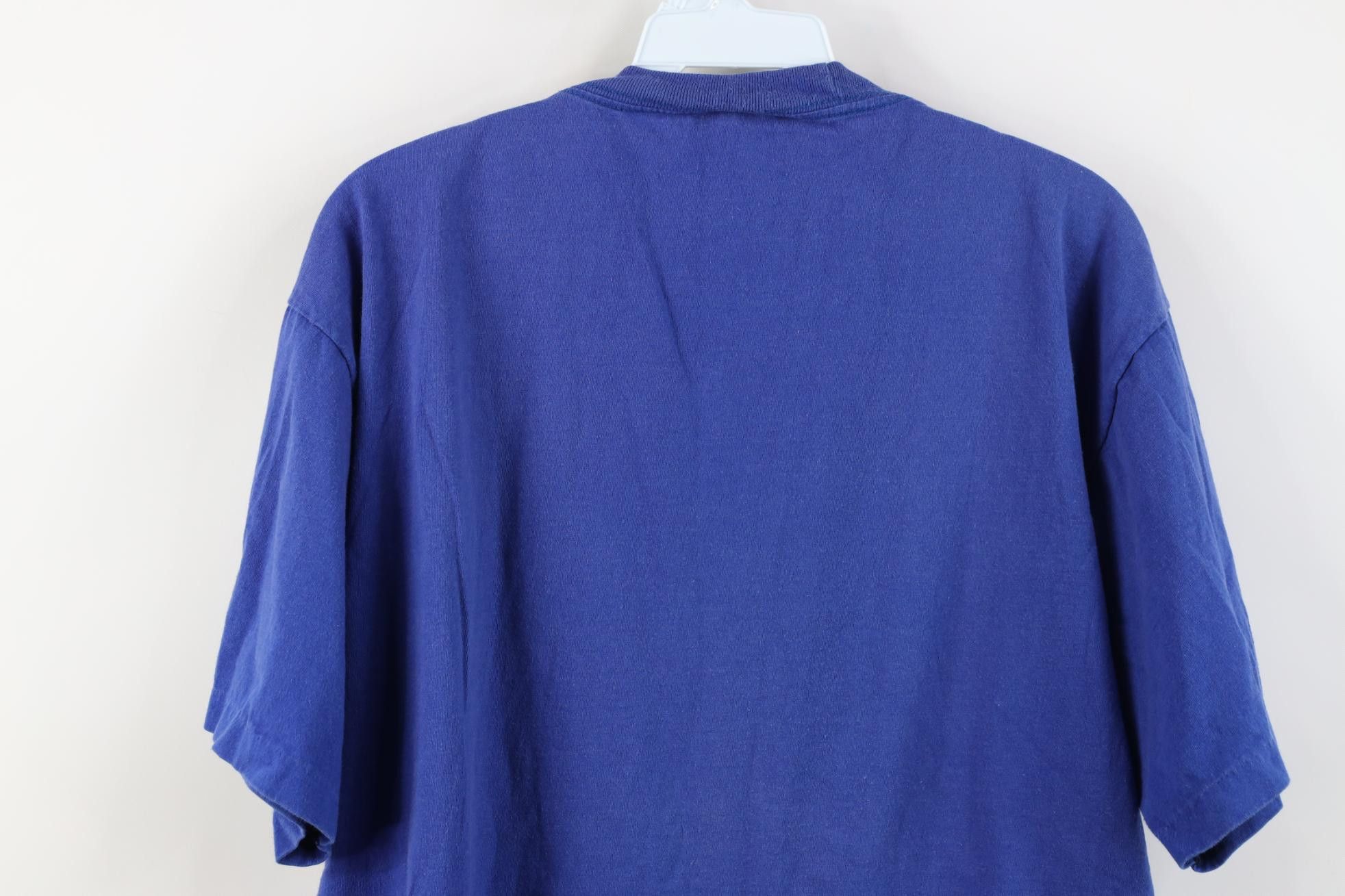 Vintage Vintage 90s Red Bull Energy Drink Thailand Thai T-Shirt Blue Size US L / EU 52-54 / 3 - 11 Thumbnail