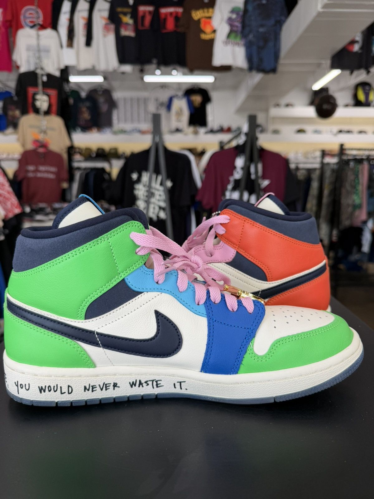 Jordan Brand Air Jordan 1 Mid Fearless Melody Ehsani Size 10.5W/9M (2019) Size US 10.5 / EU 43-44 - 3 Thumbnail