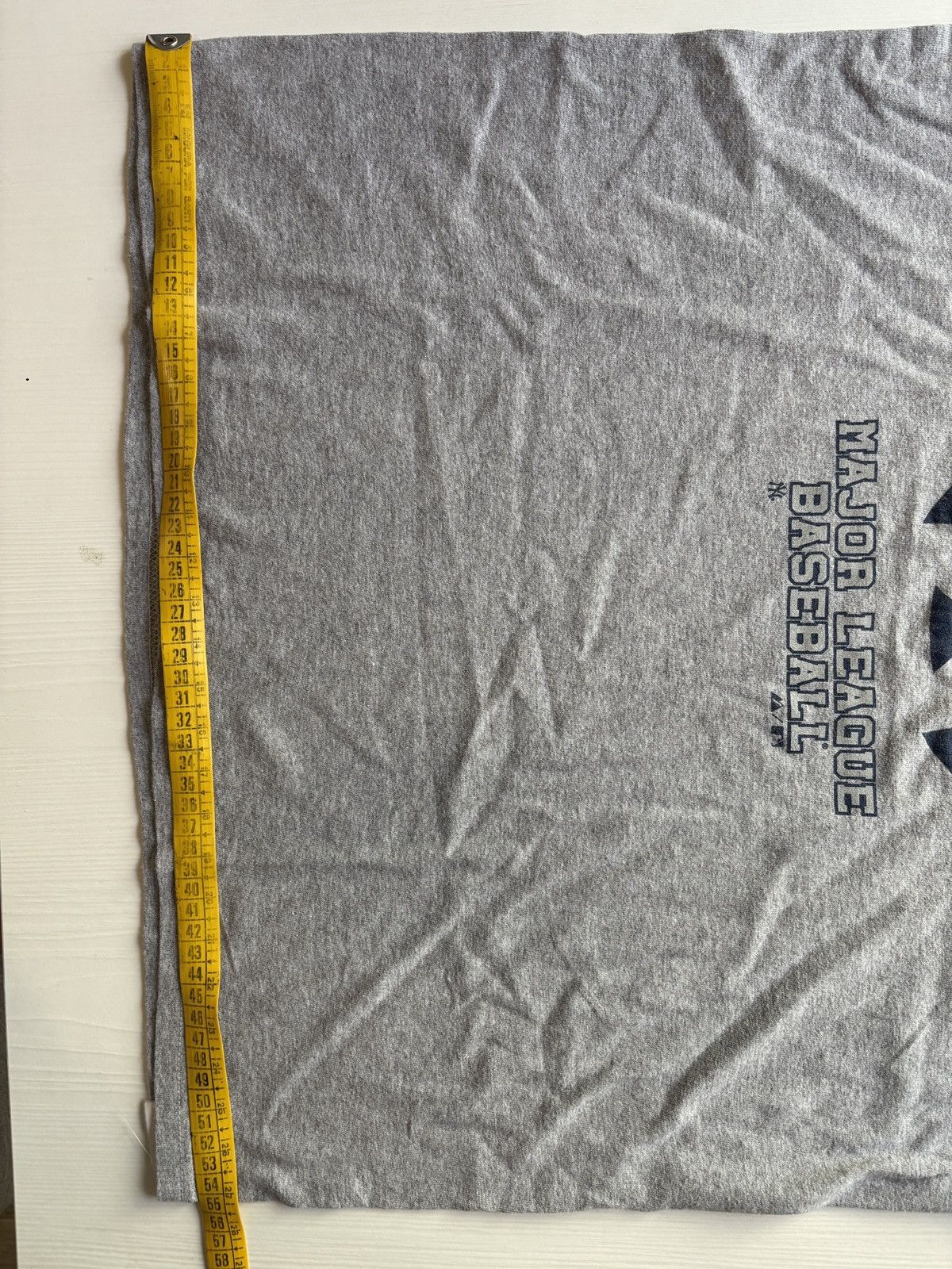 Majestic Grey Majestic New York Yankees T-Shirt Size US L / EU 52-54 / 3 - 7 Thumbnail
