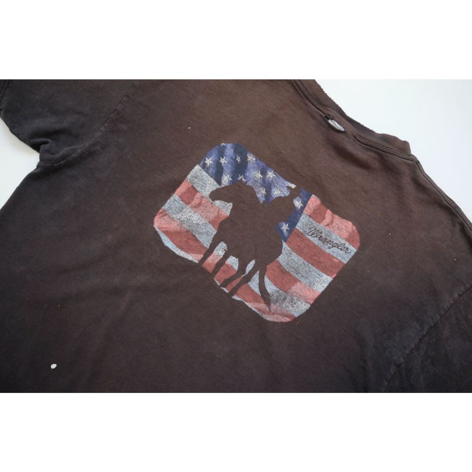 Wrangler VINTAGE Wrangler T-Shirt BLACK 90s HORSE FLAG WESTERN distressed paint faded XL Mens Regular Short Sleeve Crew Neck Shirt Size US XL / EU 56 / 4 - 5 Thumbnail
