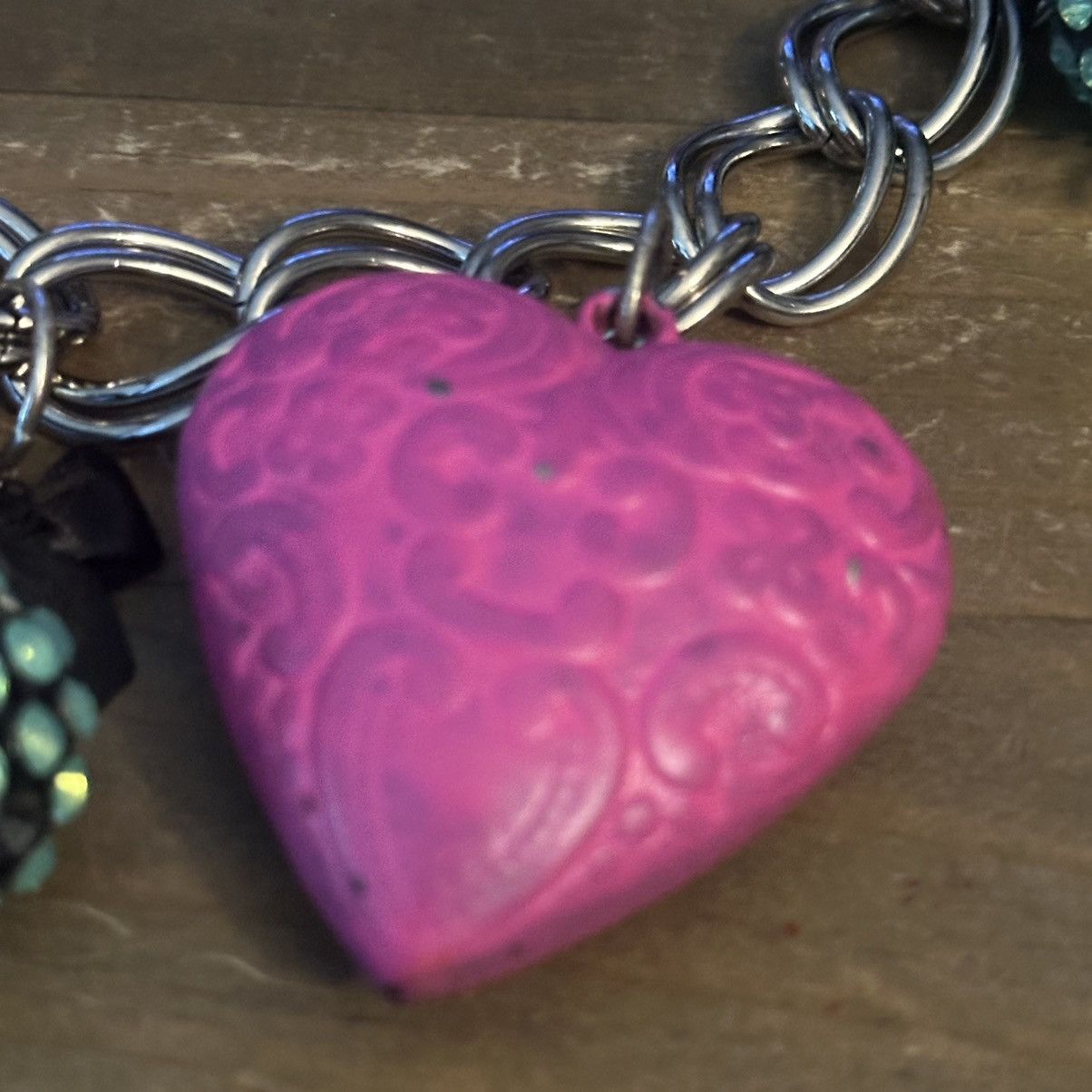Other Chunky silver tone pink puffed rhinestone heart necklace Size ONE SIZE - 8 Thumbnail