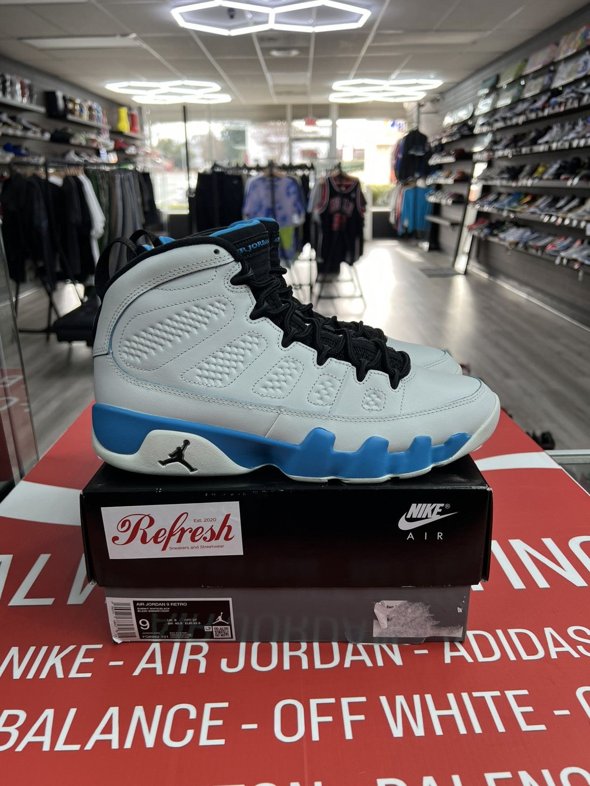 Jordan Brand Air Jordan 9 Retro Powder Blue Size 9 (FQ8992-101) Size US 9 / EU 42 - 1 Thumbnail