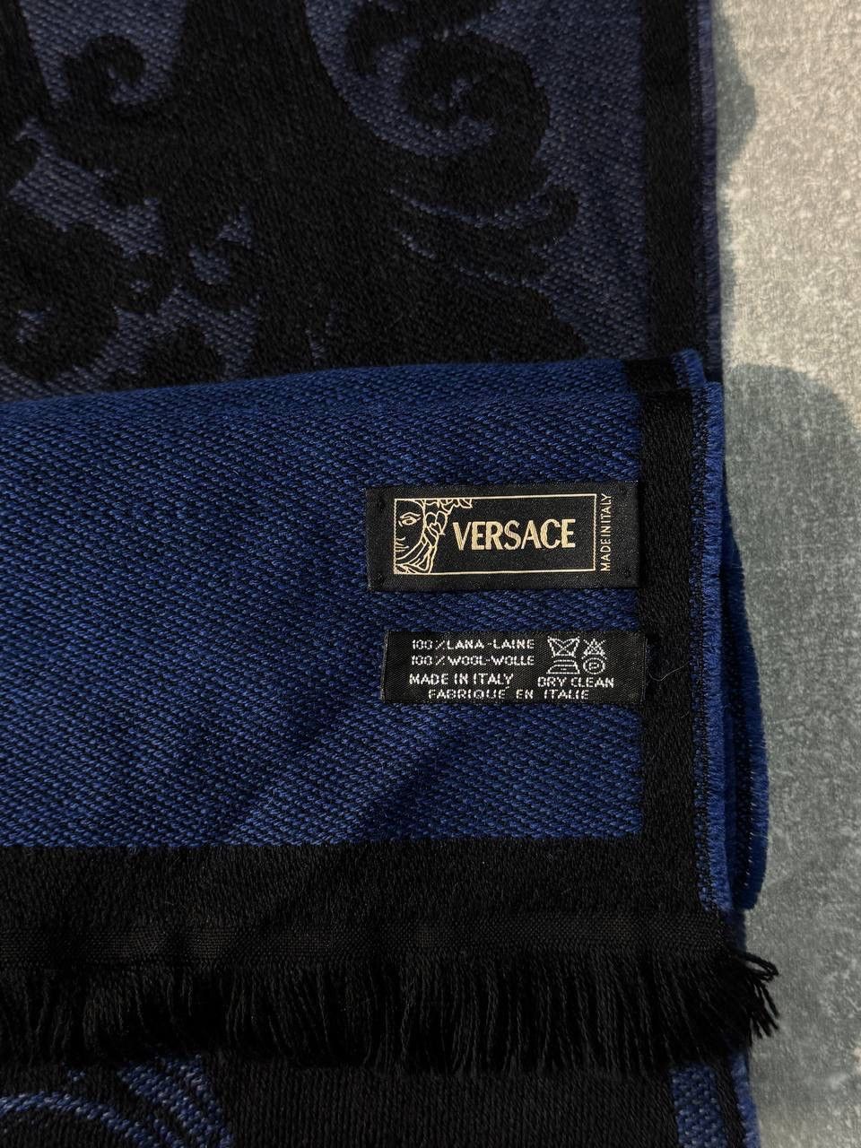 Versace Versace Scarf wool made in Italy Size ONE SIZE - 6 Thumbnail