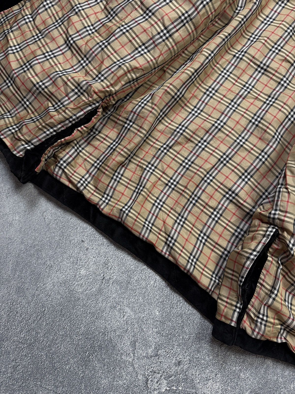 Burberry Burberry Quilted Jacket With Nova Check Pattern Men’s Size L Size US L / EU 52-54 / 3 - 16 Thumbnail