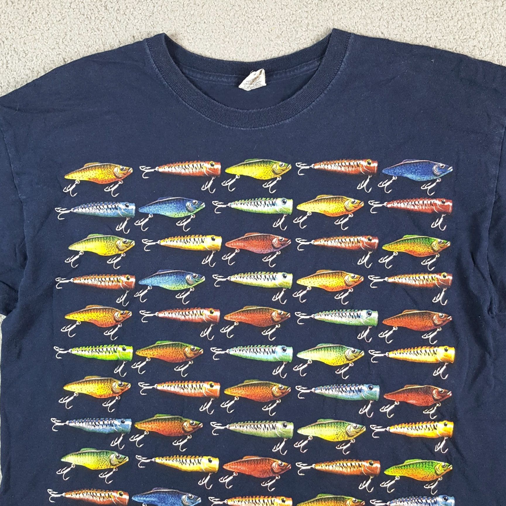 Jerzees VINTAGE Fishing Lure Fisherman Art Tee Men's XL Blue T-Shirt Jerzees Embroidered Logo 90s Outdoor Retro Fish Nature Shirt Mens Size US XL / EU 56 / 4 - 2 Thumbnail