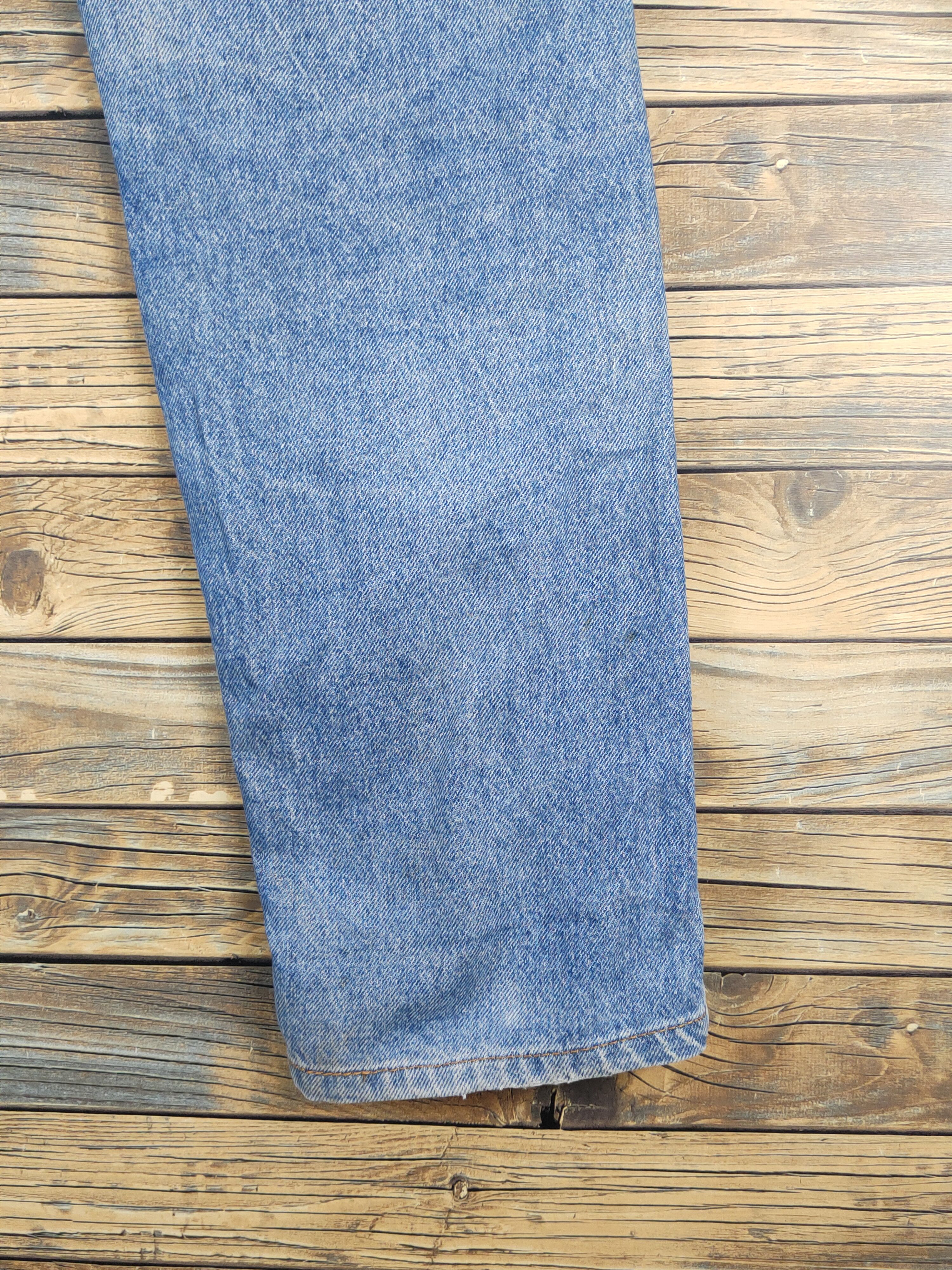 Levi's Levi's vintage Blue Distressed Ripped denim Jeans #w1325 Size US 32 / EU 48 - 11 Thumbnail