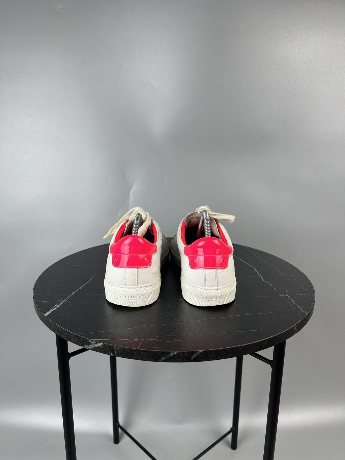 Givenchy Givenchy Paris White Leather Pink Heel Sneakers (Y0492) Size US 7 / IT 37 - 6 Thumbnail