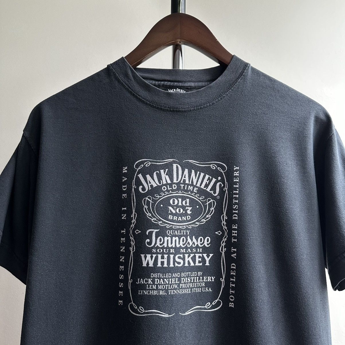 Vintage VINTAGE Y2K JACK DANIEL’S WHISKEY FADED PROMO TEE Size US L / EU 52-54 / 3 - 3 Thumbnail