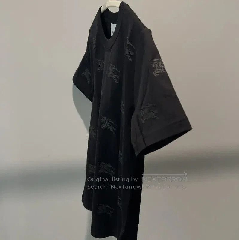 Burberry Burberry Black Cotton Women's T-Shirt. Size XXS / US 00 / IT 34 - 3 Thumbnail