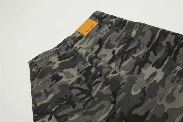 Japanese Brand Camouflage men's loose wide-leg cargo scimitar jeans Size US 34 / EU 50 - 5 Thumbnail