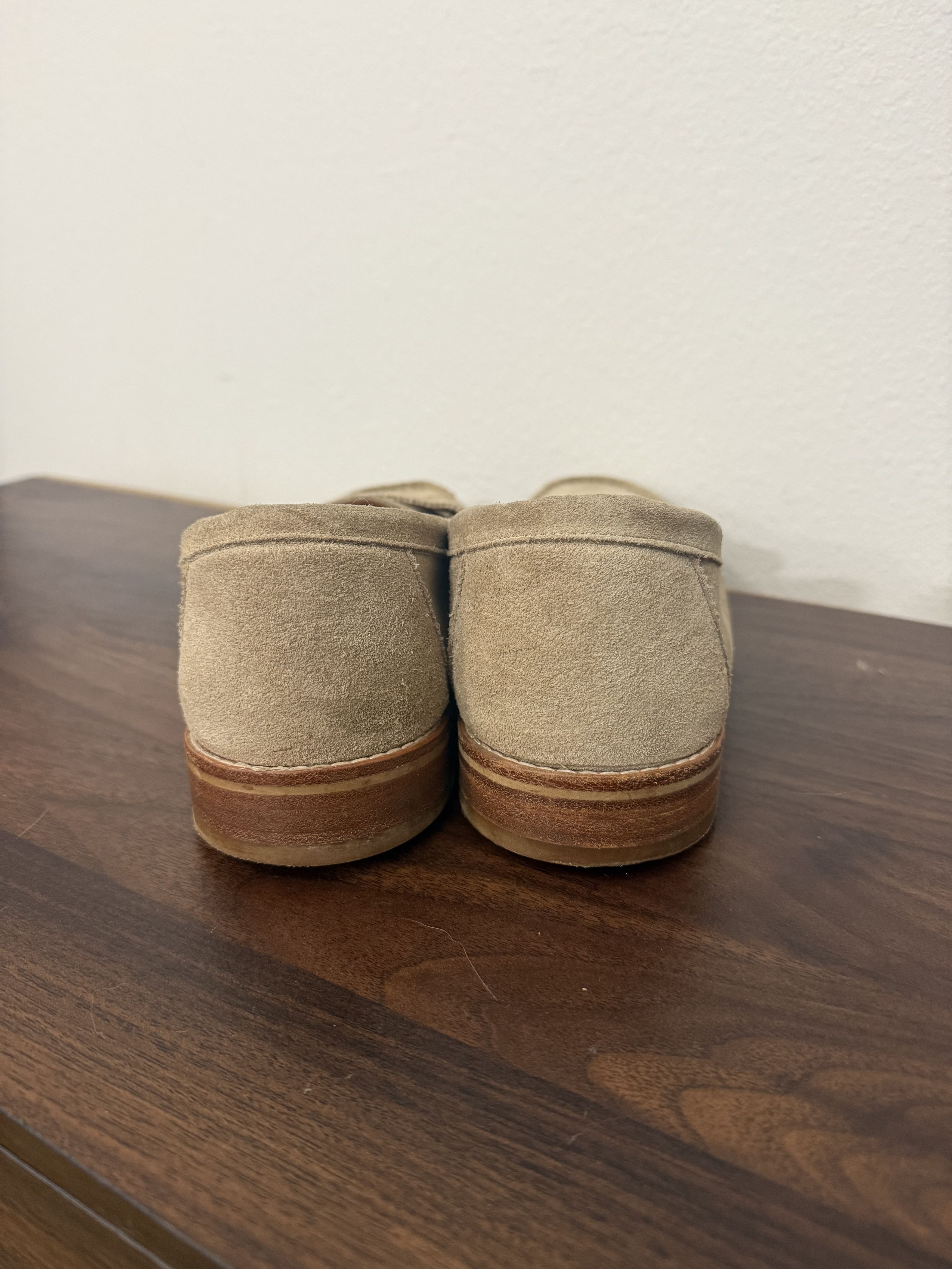 Allen Edmonds Allen Edmonds Dylan Suede Penny Loafers (9.5D) Size US 9.5 / EU 42-43 - 4 Thumbnail