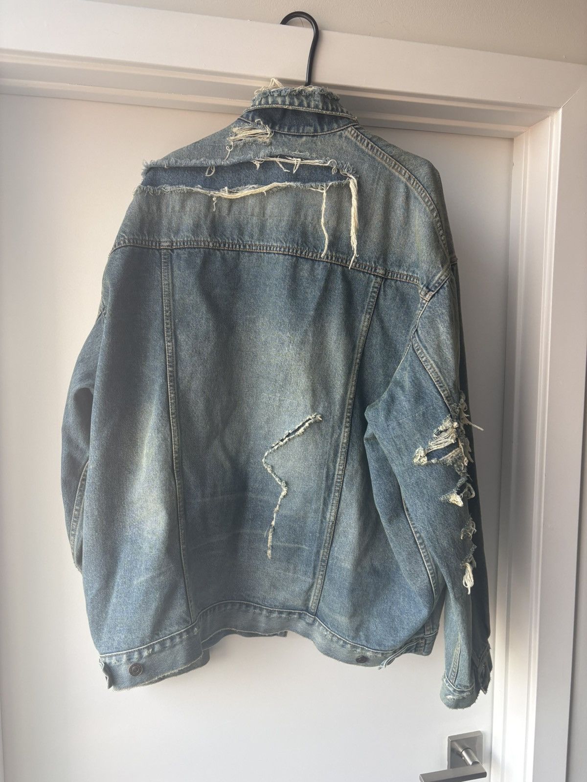 Balenciaga Balenciaga Destroyed Denim Jacket Size US XXL / EU 58 / 5 - 9 Thumbnail
