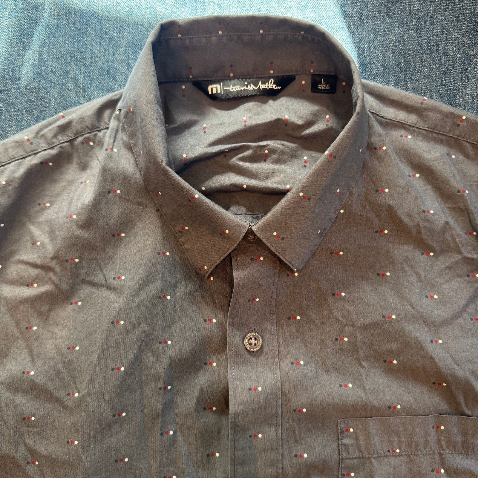 TravisMathew Travis Matthew Polka Dot button up Size Large Size US L / EU 52-54 / 3 - 2 Thumbnail