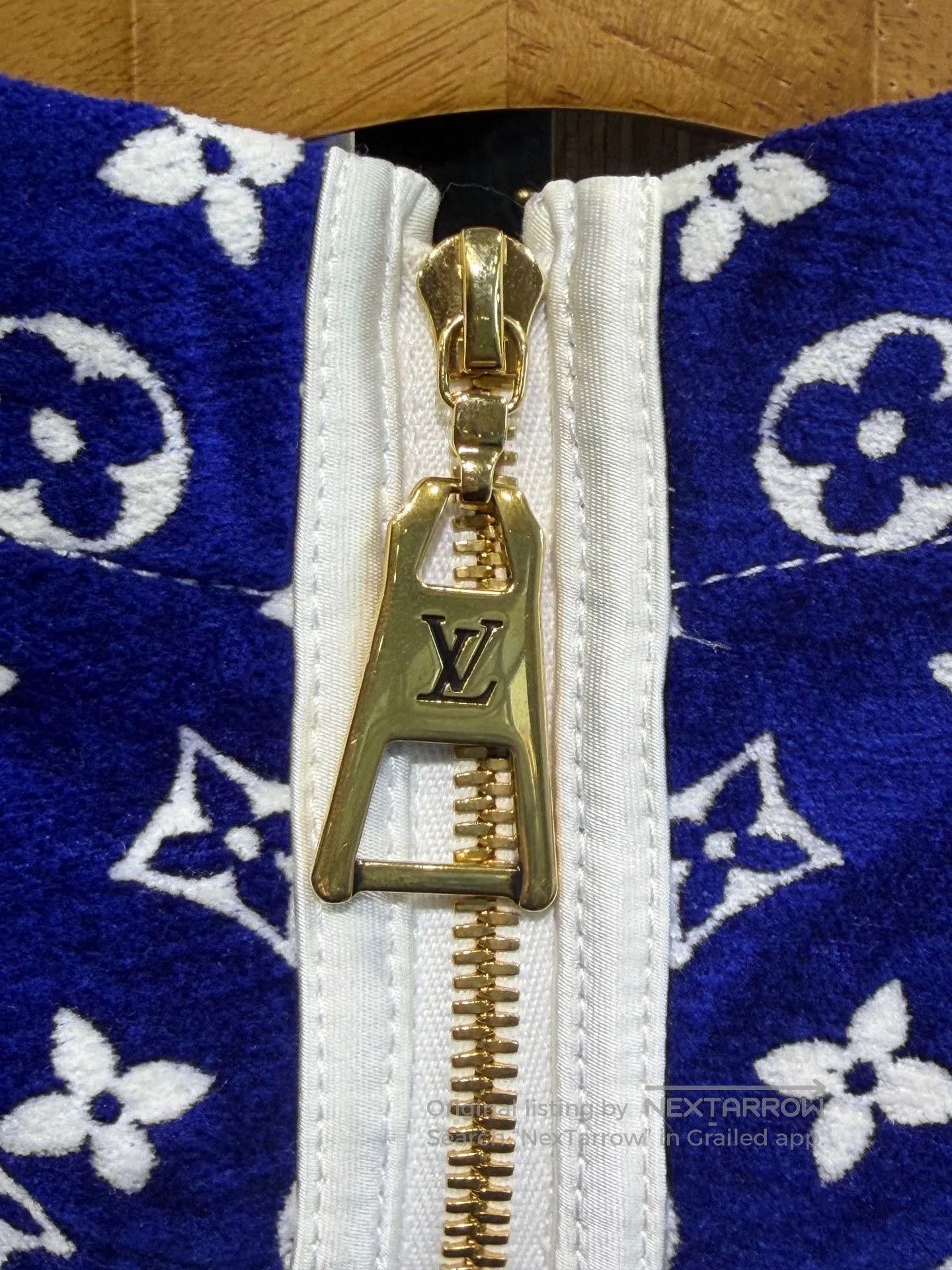 Louis Vuitton Louis Vuitton Blue Velvet Logo Print Hooded Jacket. Size XS / US 0-2 / IT 36-38 - 3 Thumbnail