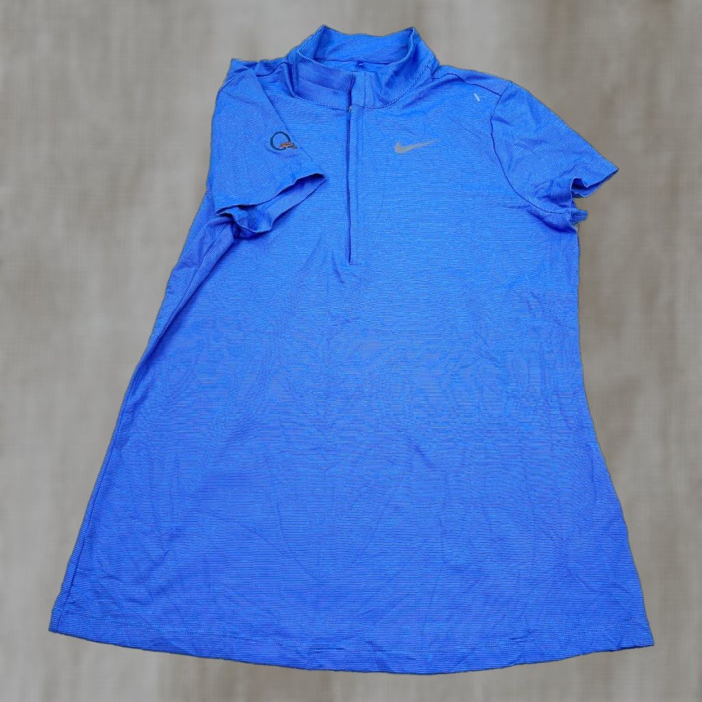 Nike Nike Polo Shirt Women Medium Blue Striped Dri Fit Performance Half Zip Polo Shirt Women Medium Blue Striped Dri Fit Half Zip Nike Size M / US 6-8 / IT 42-44 - 1 Thumbnail