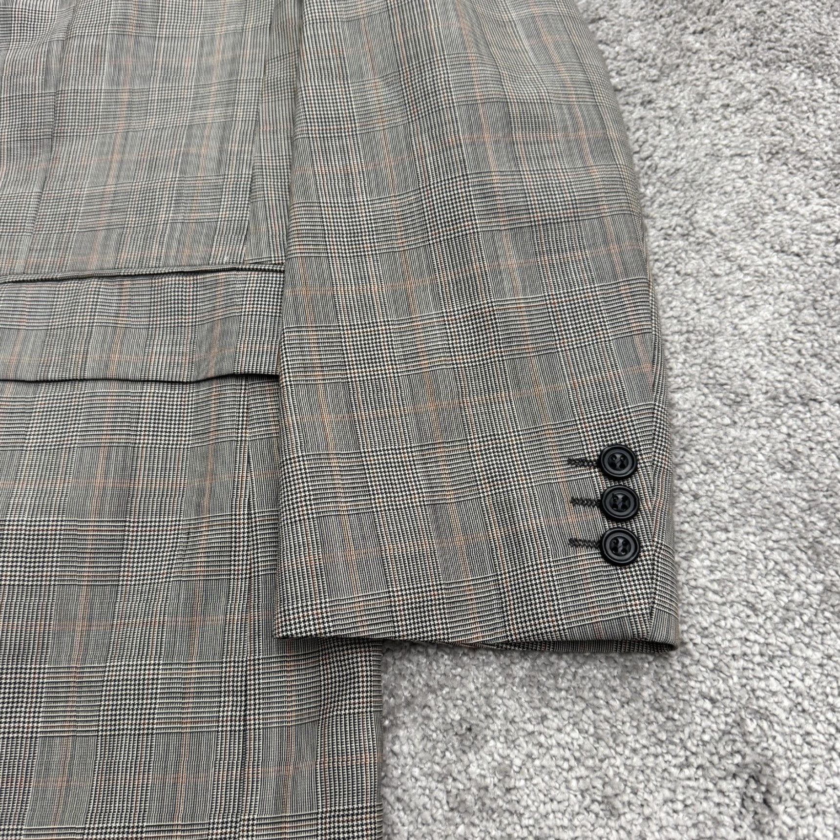 Vintage VINTAGE Alexandre Savile 2 Piece Suit Gray Plaid Wool Blazer Pants Mens 42R Size 42R - 6 Thumbnail