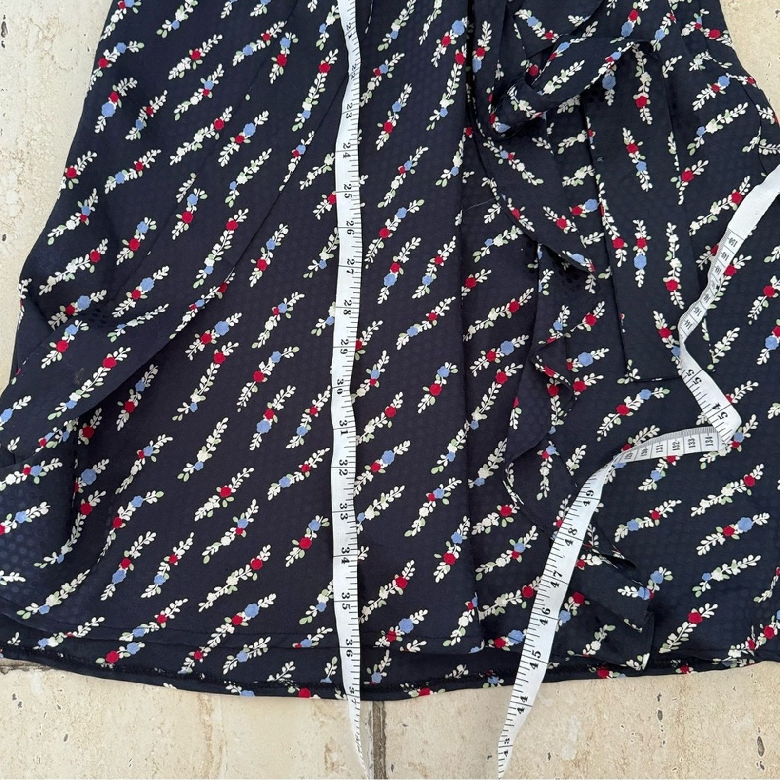 Laura Ashley Laura Ashley Dress, Size 4, Navy Blue Floral, Ruffled Size S / US 4 / IT 40 - 13 Thumbnail