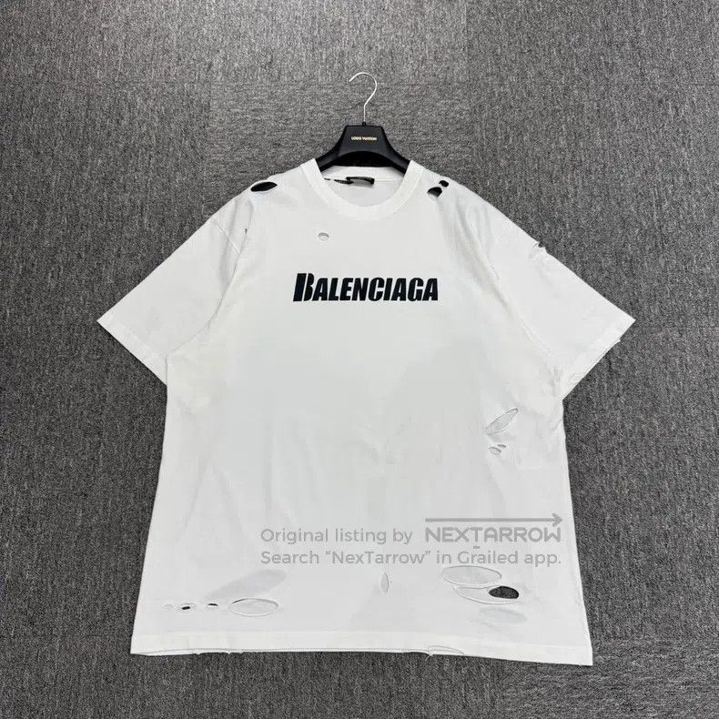 Balenciaga Balenciaga Torn distressed print short-sleeve Size US S / EU 44-46 / 1 - 1 Thumbnail