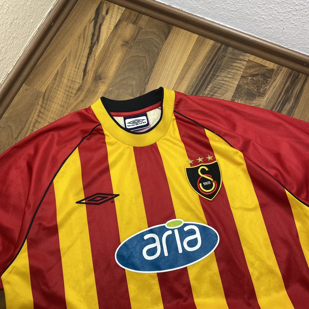 Umbro Vintage Umbro 2002-03 Galatasaray Home Size US L / EU 52-54 / 3 - 5 Thumbnail
