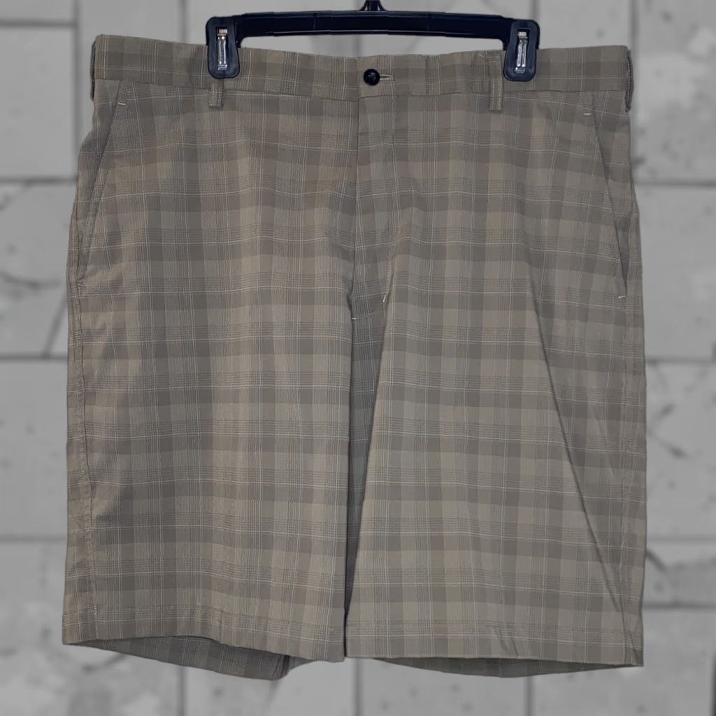 Nike Nike Golf Mens Golf Shorts, Brown, Polyester, 38, Regular Fit, Flat Front, Casual, Men Size US 38 / EU 54 - 1 Thumbnail