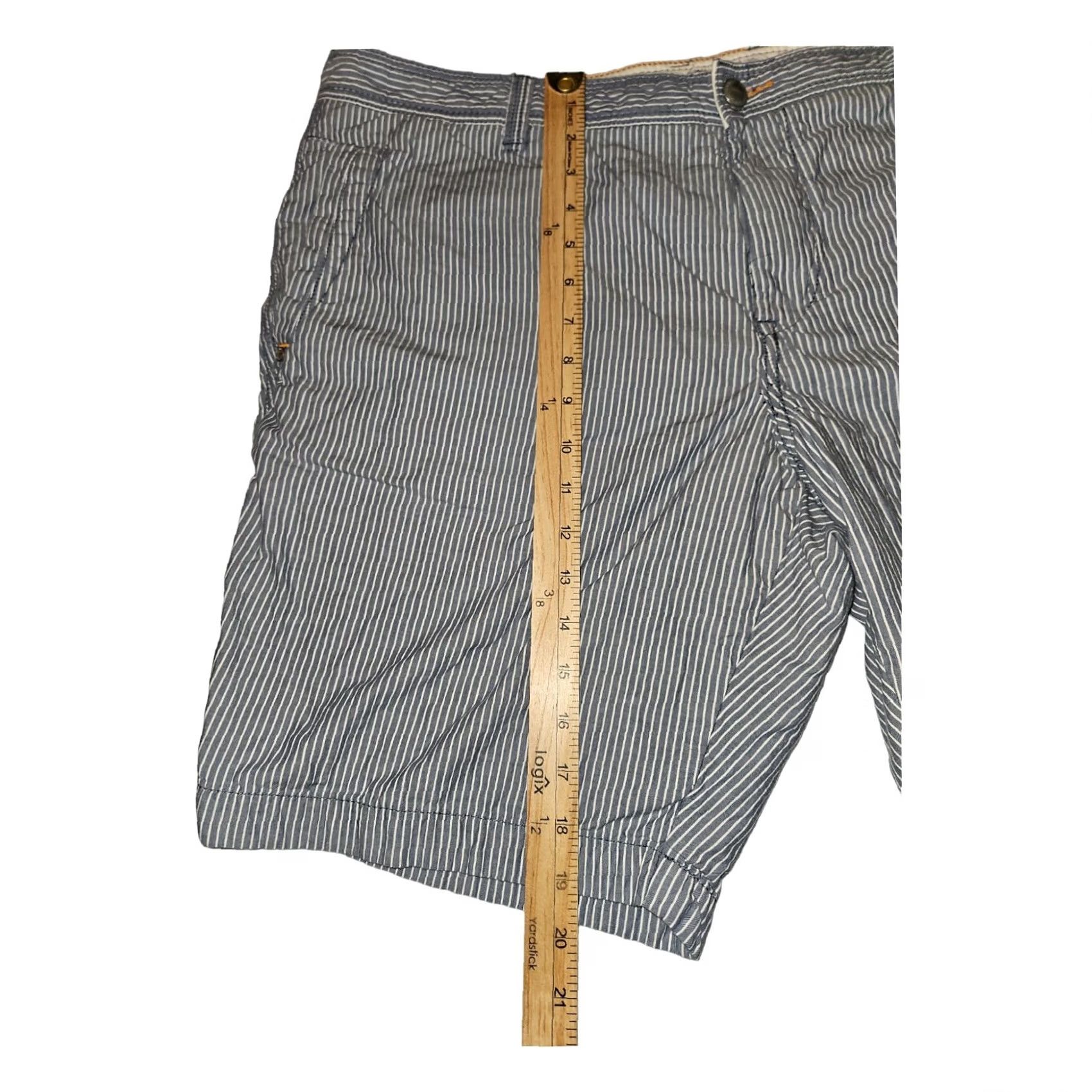 Tommy Bahama Tommy Bahama Shorts Mens 42 Blue Chino Men Striped Slash Pockets Casual Vacation Size US 42 / EU 58 - 5 Thumbnail