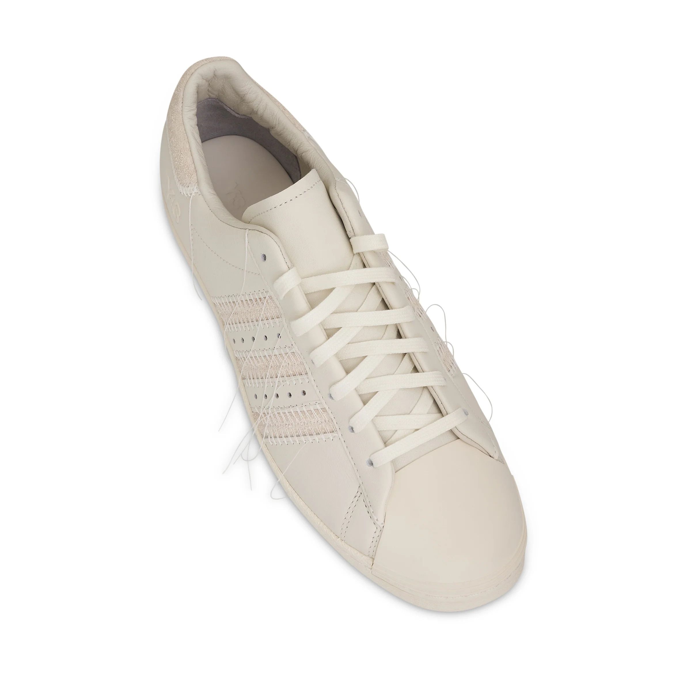 Y-3 o1mris0824 Superstar Sneaker in White Size US 7 / EU 40 - 4 Thumbnail