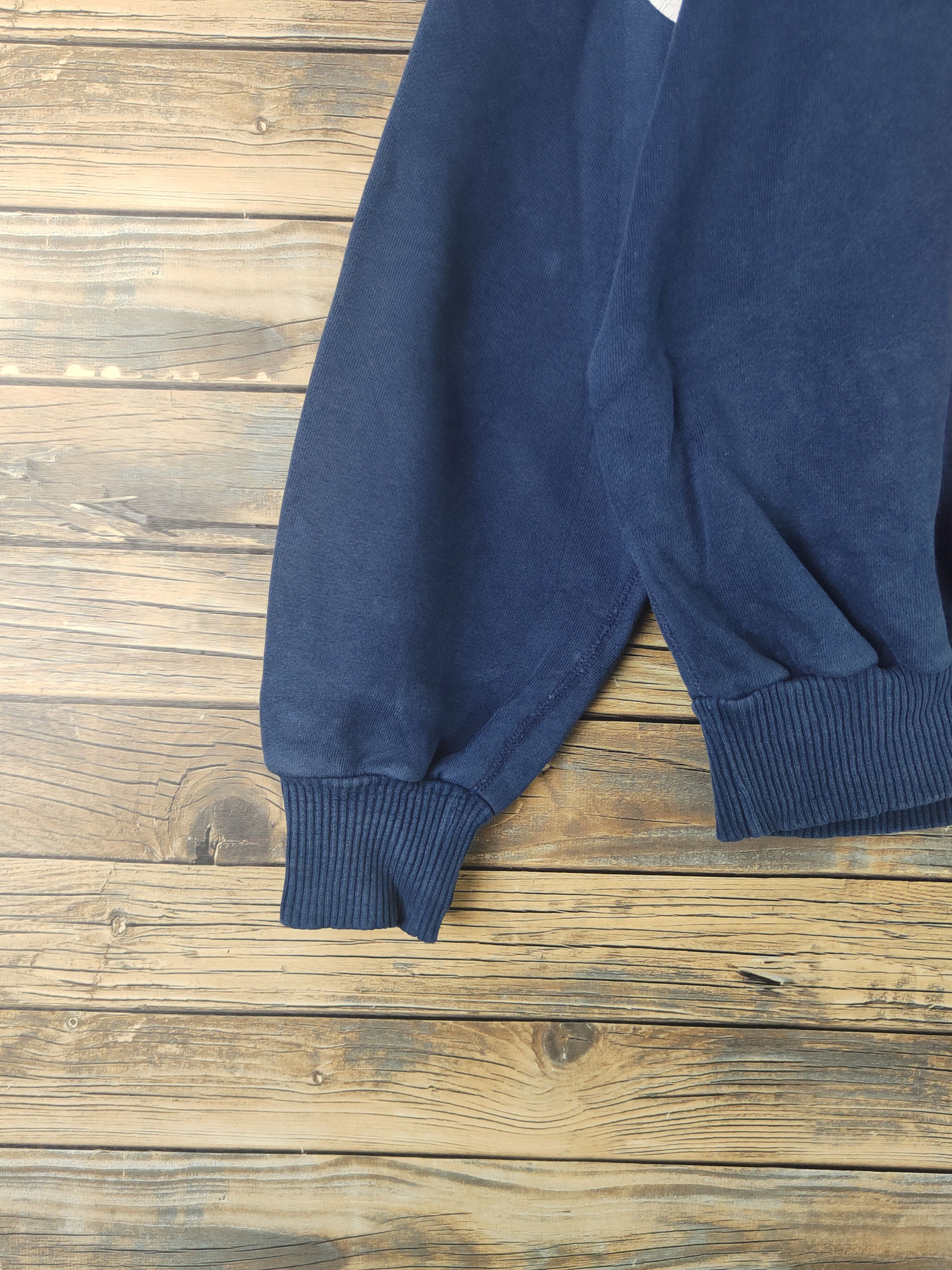 Vintage DL Waves Blue Canada vintage Sweatshirts #46-033 Size US M / EU 48-50 / 2 - 6 Thumbnail