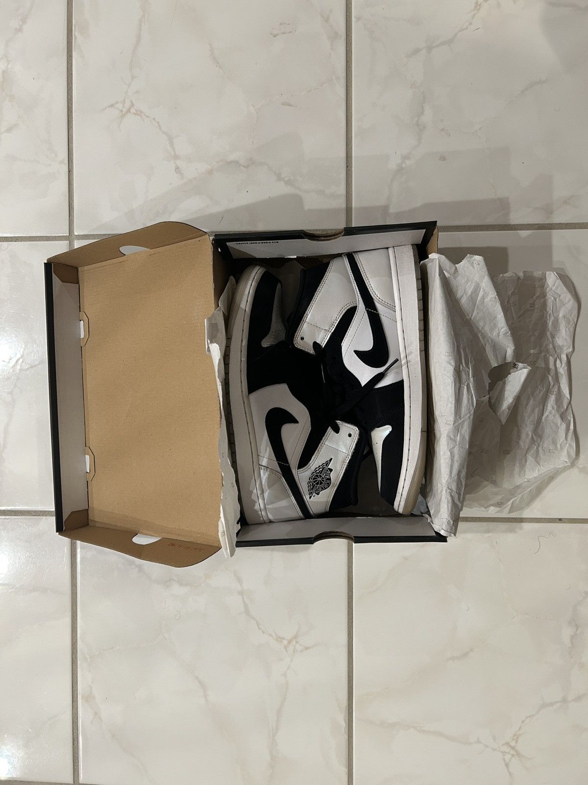 Jordan Brand Jordan 1 Diamond Shorts Mid SE Size US 9 / EU 42 - 1 Thumbnail
