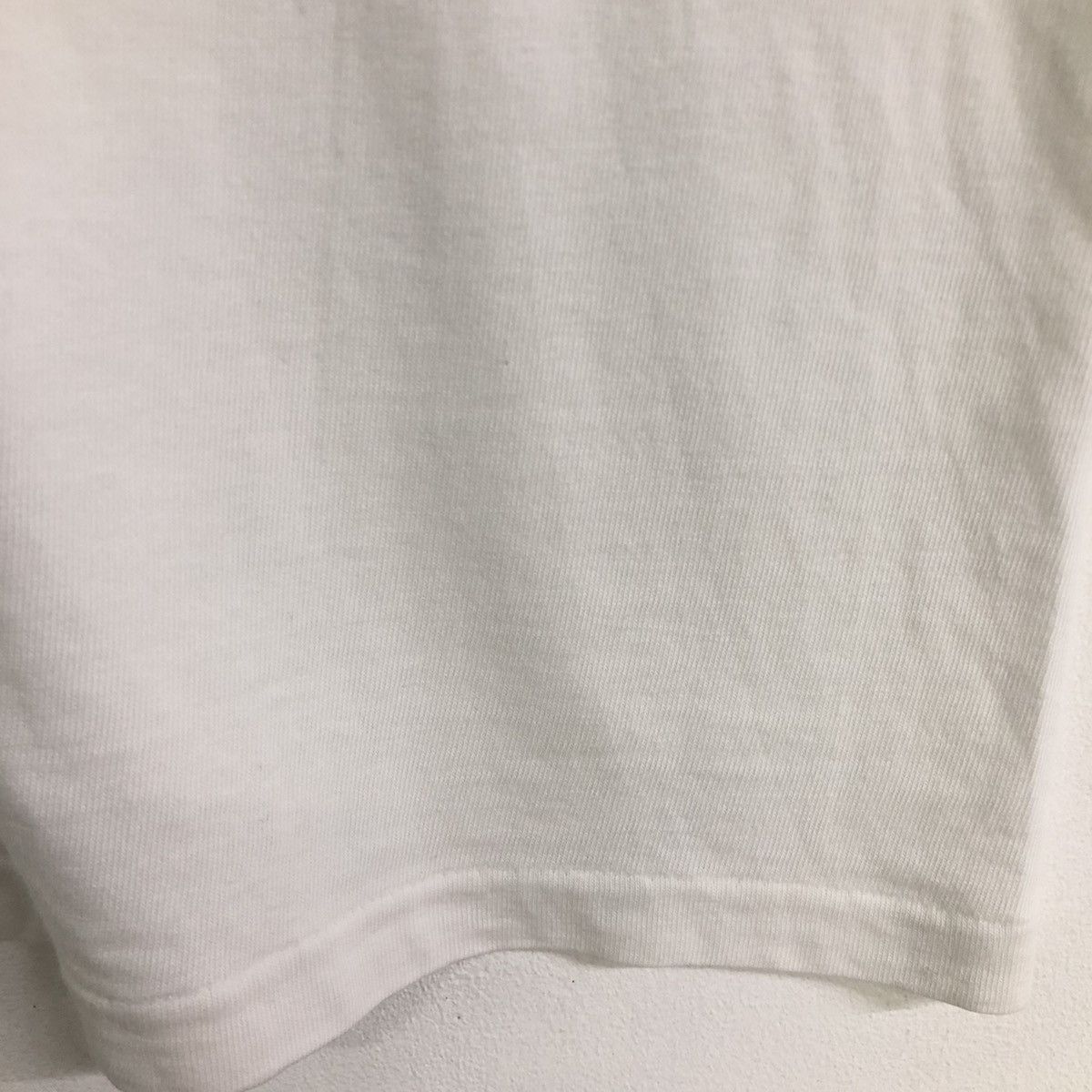 Banana Republic × Vintage Vintage Banana Republic Original Classic Backprint Tshirt Size US M / EU 48-50 / 2 - 8 Thumbnail