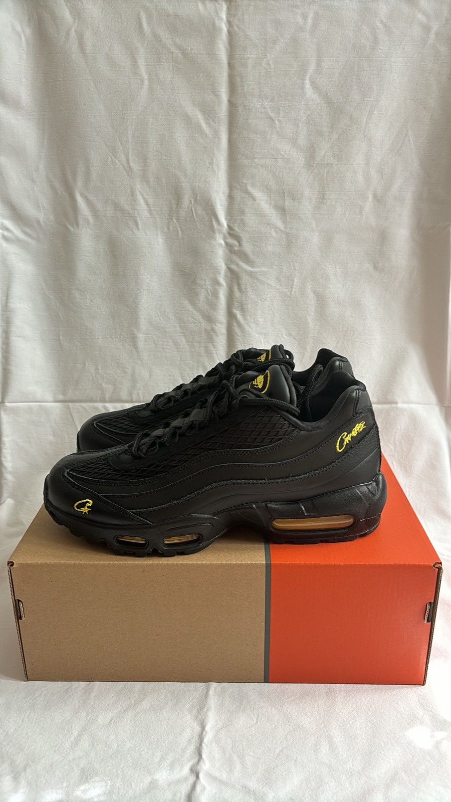 Corteiz corteiz air max 95 - honey black Size US 9.5 / EU 42-43 - 2 Thumbnail