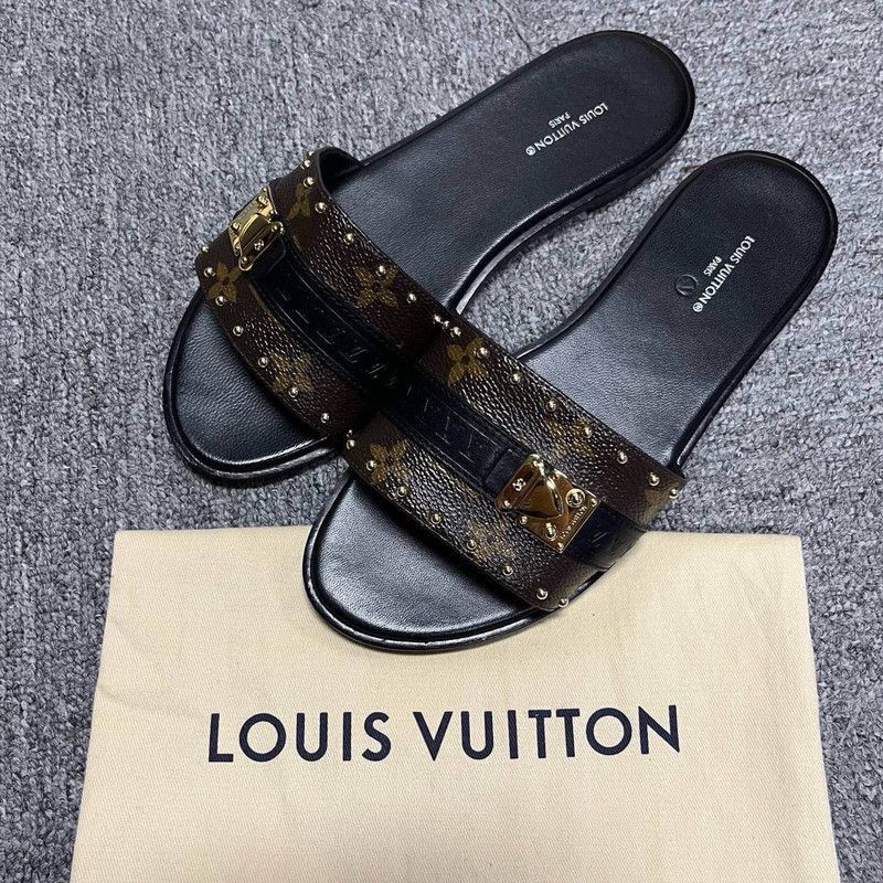 Louis Vuitton Louis Vuitton Lock It Brown Slide Sandals -2508 Size US 6 / IT 36 - 1 Thumbnail