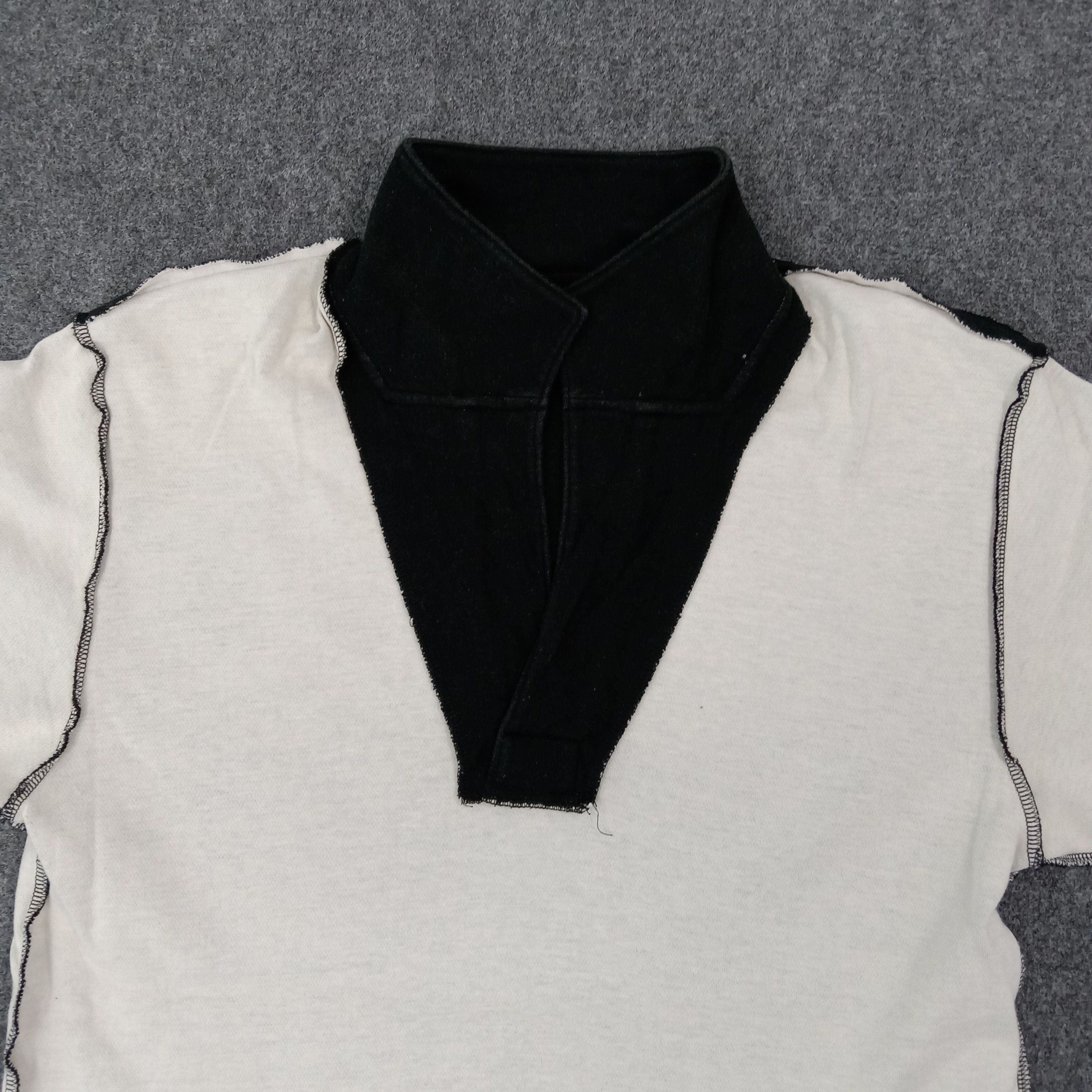 Comme des Garcons Homme Plus Comme Des Garcons Reversible France Route SS04 Polos C267N23 Size US M / EU 48-50 / 2 - 5 Thumbnail
