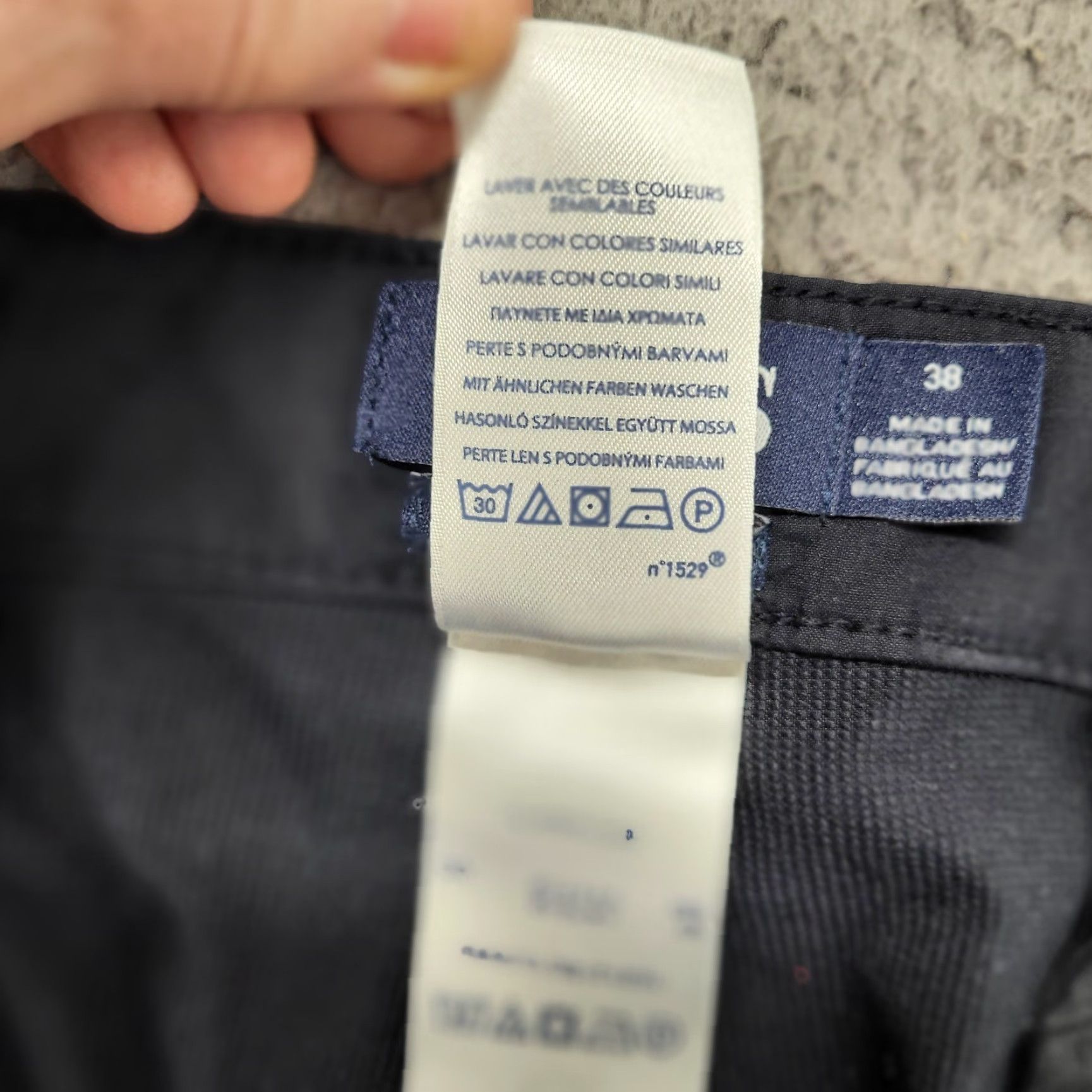 Chaps CHAPS Golf Shorts Men's Size 38 Cargo Pockets Logo Navy Blue Golf Hiking Walking Size US 38 / EU 54 - 3 Thumbnail