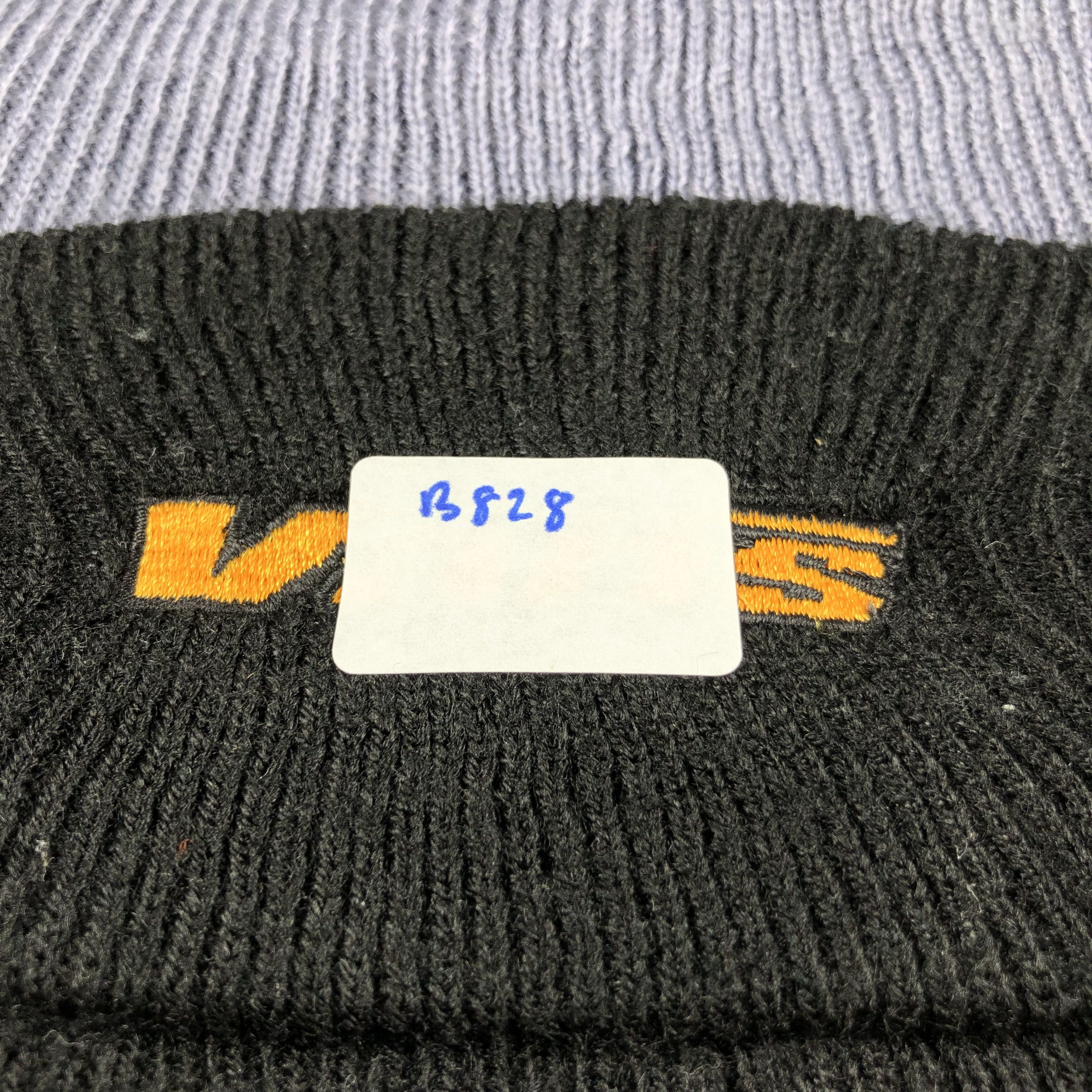 Vans VANS Slouchy Beanie Snowcap Snow Hat B828 Size ONE SIZE - 6 Thumbnail