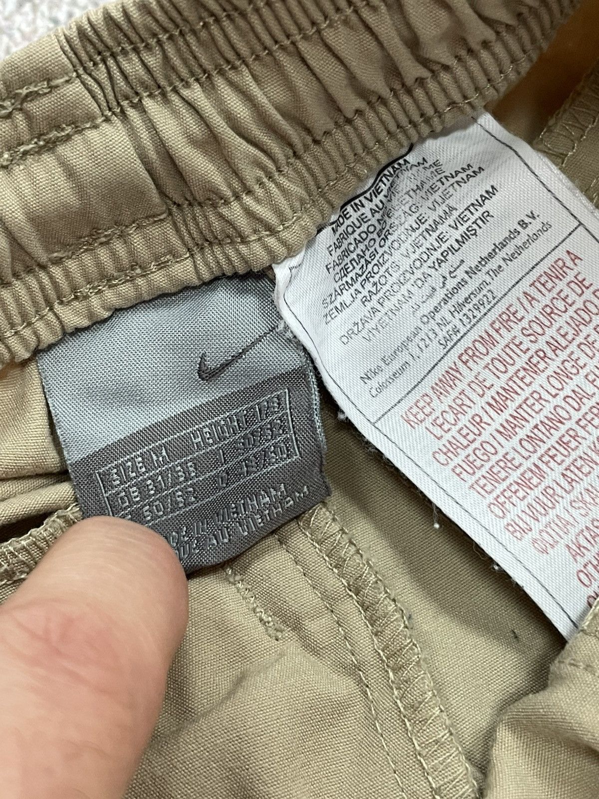 Nike Vintage Nike Small Logo Beige Cargo Pants Size US 32 / EU 48 - 7 Thumbnail