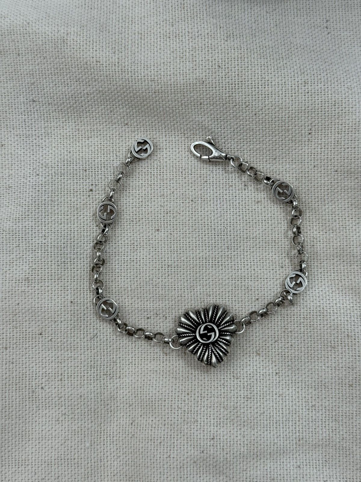 Gucci Gucci 925 Black Mother of Pearl Heart Bracelet 17/6.7” Size ONE SIZE - 4 Thumbnail
