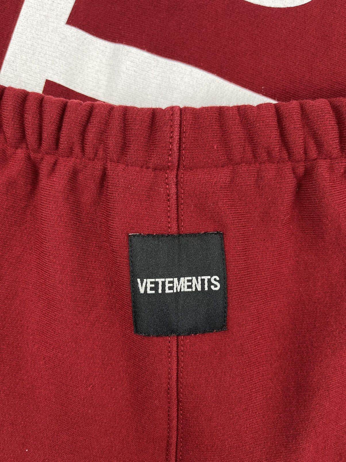 Vetements AW18 Vetements Big Logo Sweatpants Red Size US 28 / EU 44 - 6 Thumbnail