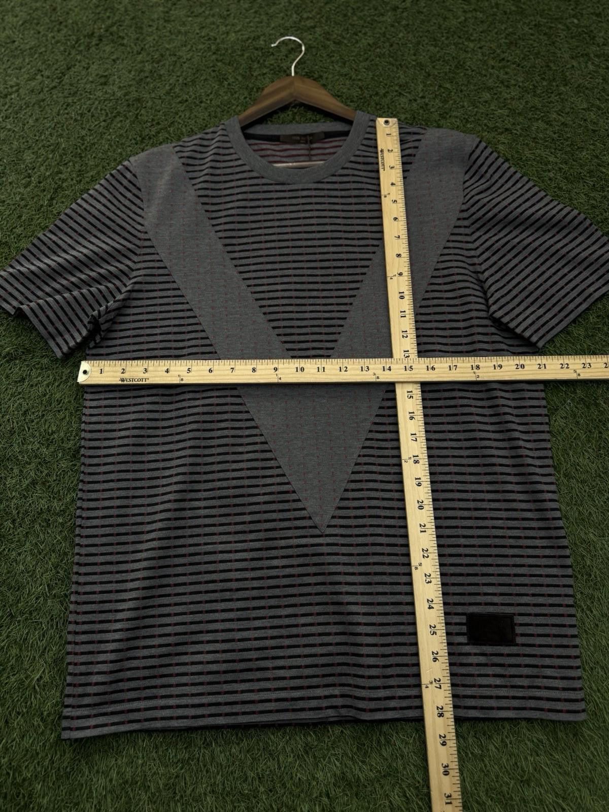 Louis Vuitton LOUIS VUITTON T-Shirt LV Tee Cotton Gray (Large) Brand New Size US L / EU 52-54 / 3 - 8 Thumbnail