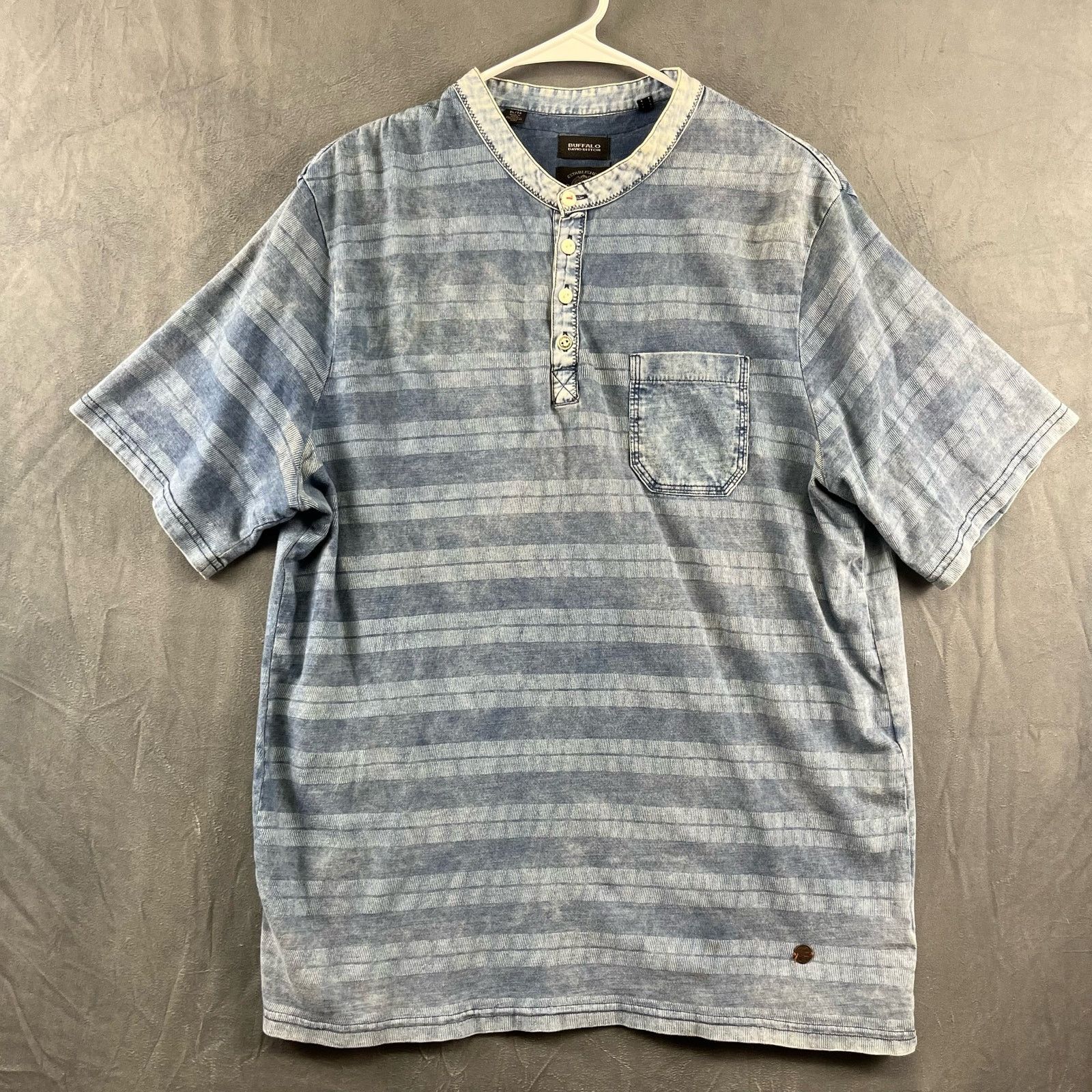Buffalo David Bitton Buffalo David Bitton Henley 4 Button Shirt Striped Pocket Size US XL / EU 56 / 4 - 1 Thumbnail