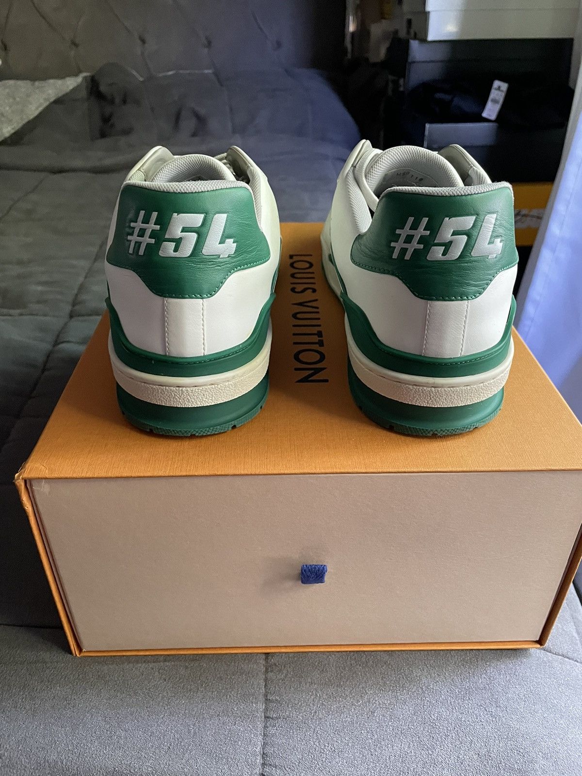 Louis Vuitton Louis Vuitton White Green Signature Trainer Sneaker Size US 11 / EU 44 - 7 Thumbnail