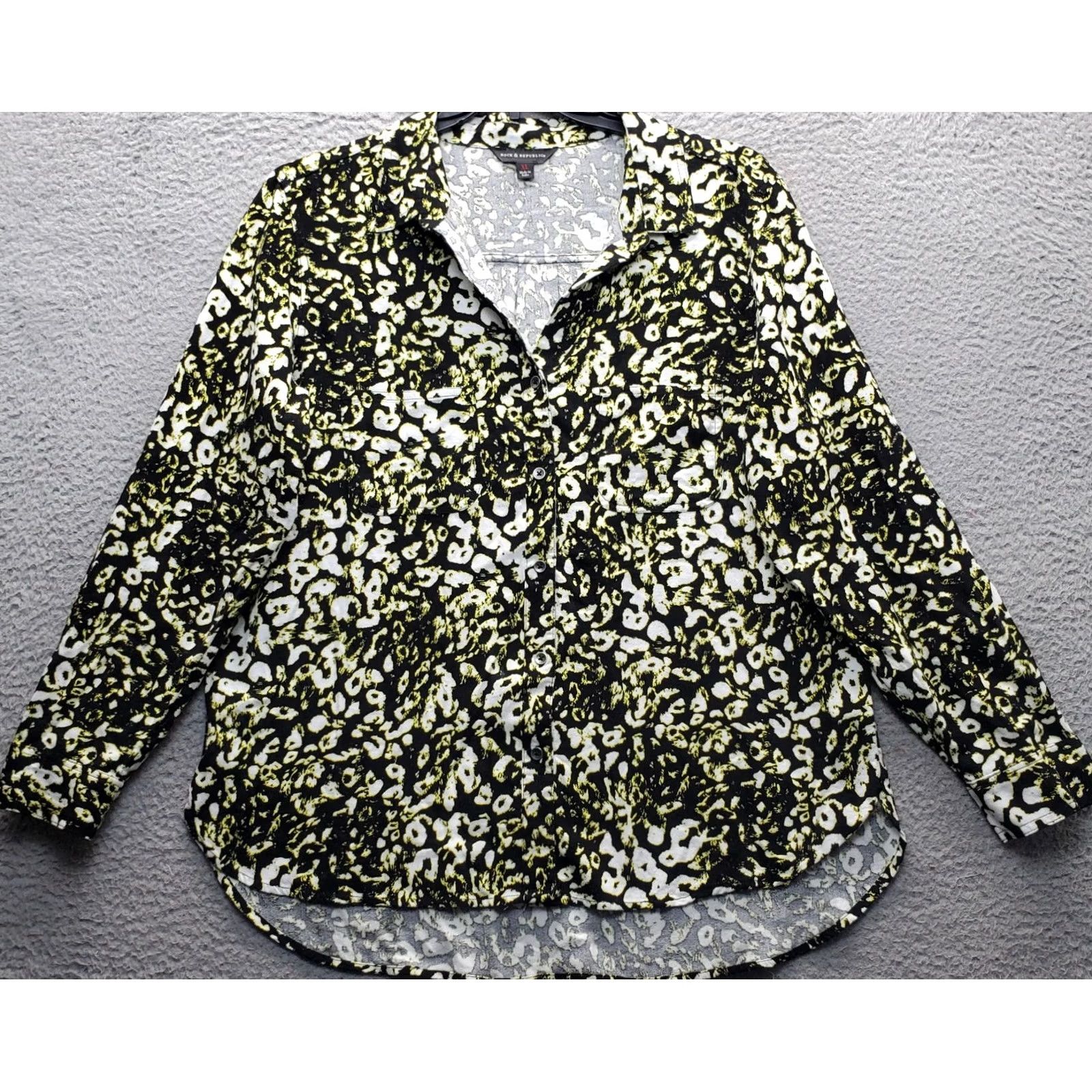 Vintage Rock & Republic Shirt Womens XL Multi Geometric Roll Tab Sleeve Collar Button Up Size XL / US 12-14 / IT 48-50 - 2 Thumbnail