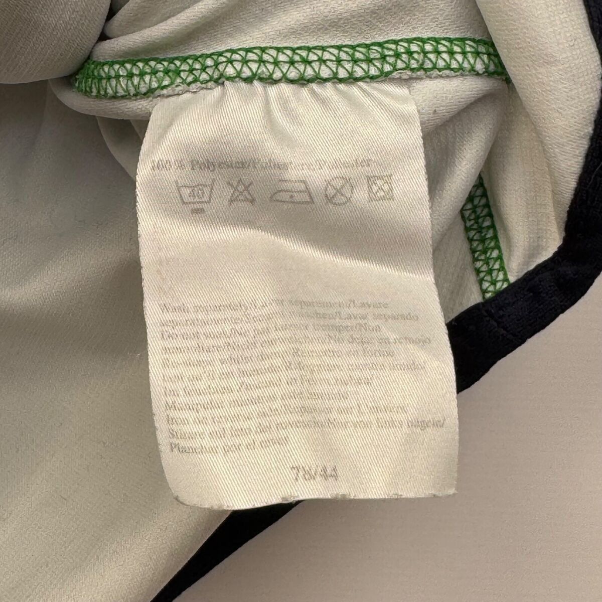 Umbro IRELAND 2002 2003 AWAY FOOTBALL SHIRT SOCCER JERSEY UMBRO Size US L / EU 52-54 / 3 - 4 Thumbnail