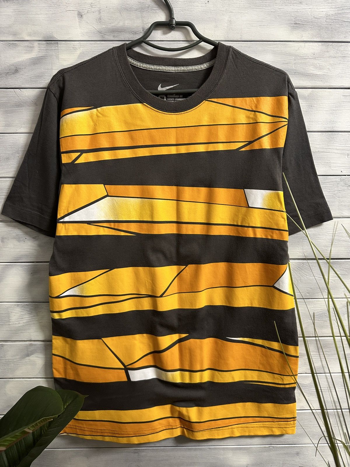 Nike Rare T-Shirt Nike Mercurial Small Swoosh Drill Y2K style. Size US M / EU 48-50 / 2 - 2 Thumbnail