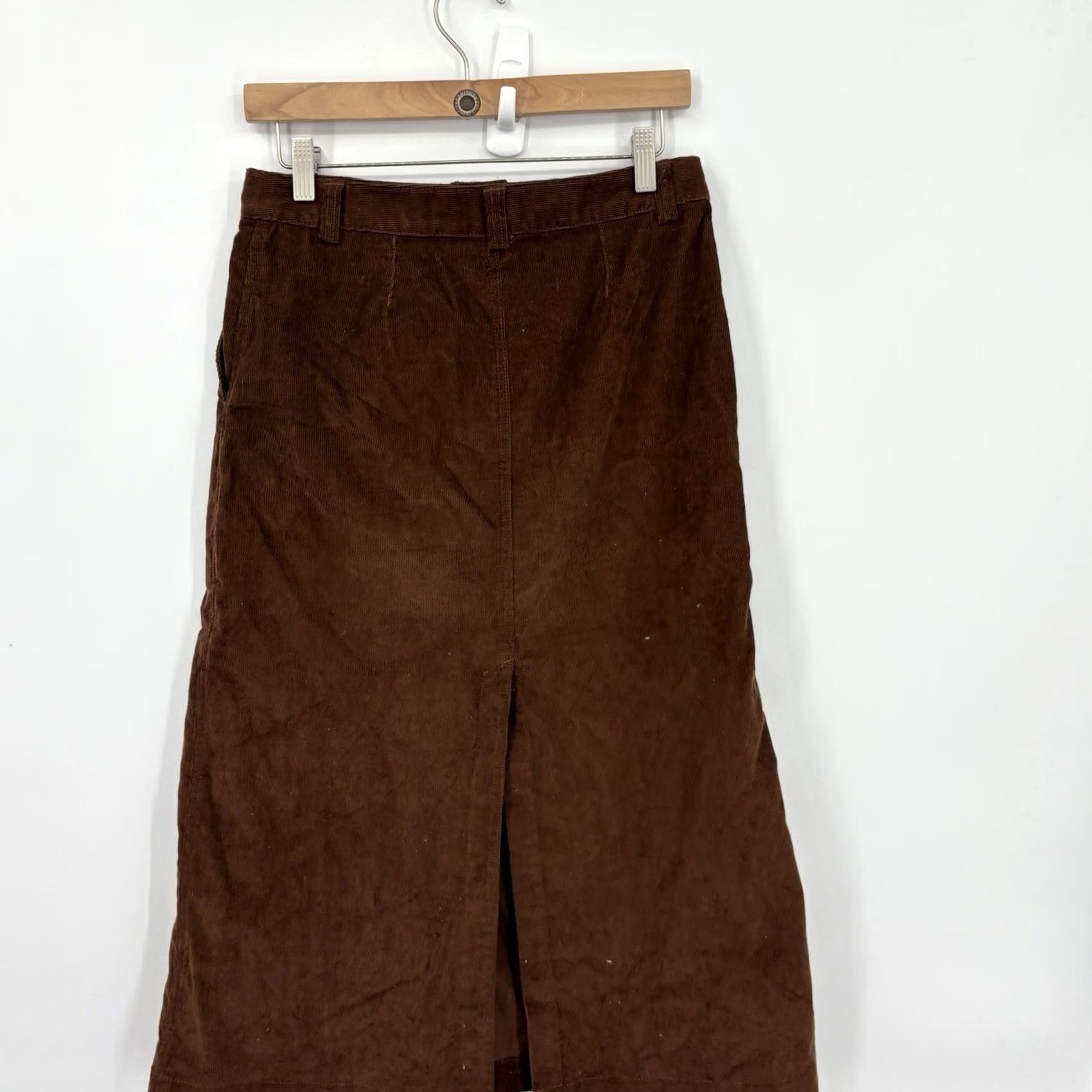 Aritzia Aritzia Sunday Best Miko Corduroy Midi Skirt 2 Brown Low Rise Indie Capsule Boho Skirt Brown Midi Womens 90s City Blended Style Slit Size 26" / US 2 / IT 38 - 6 Thumbnail