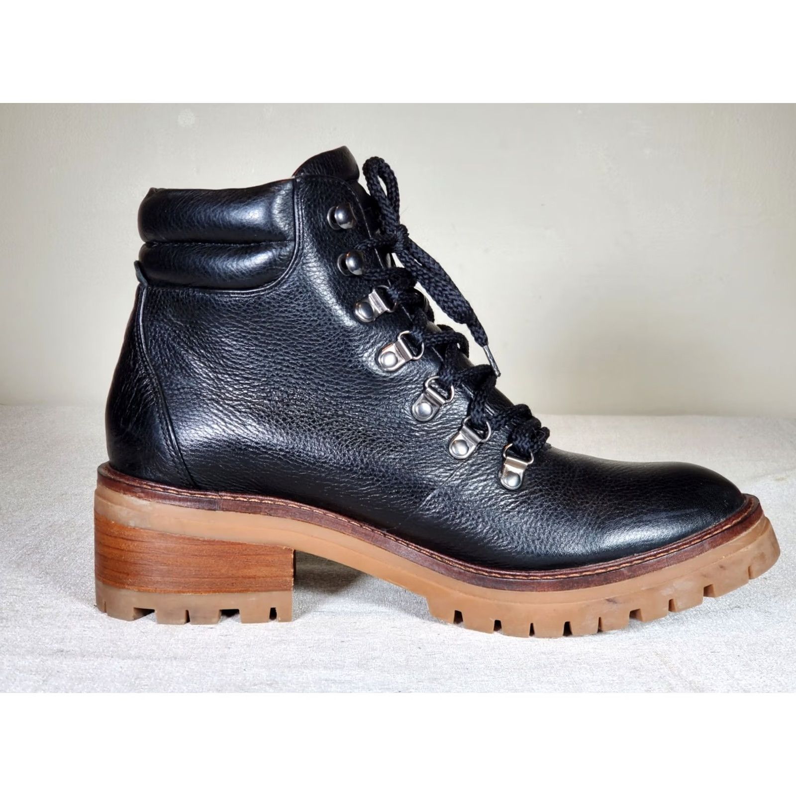 Kenneth Cole Gentle Souls by Kenneth Cole BRENNA Lace-Up Lug Sole Leather Boots Women's US 8.5 Black Size US 9 / IT 39 - 4 Thumbnail