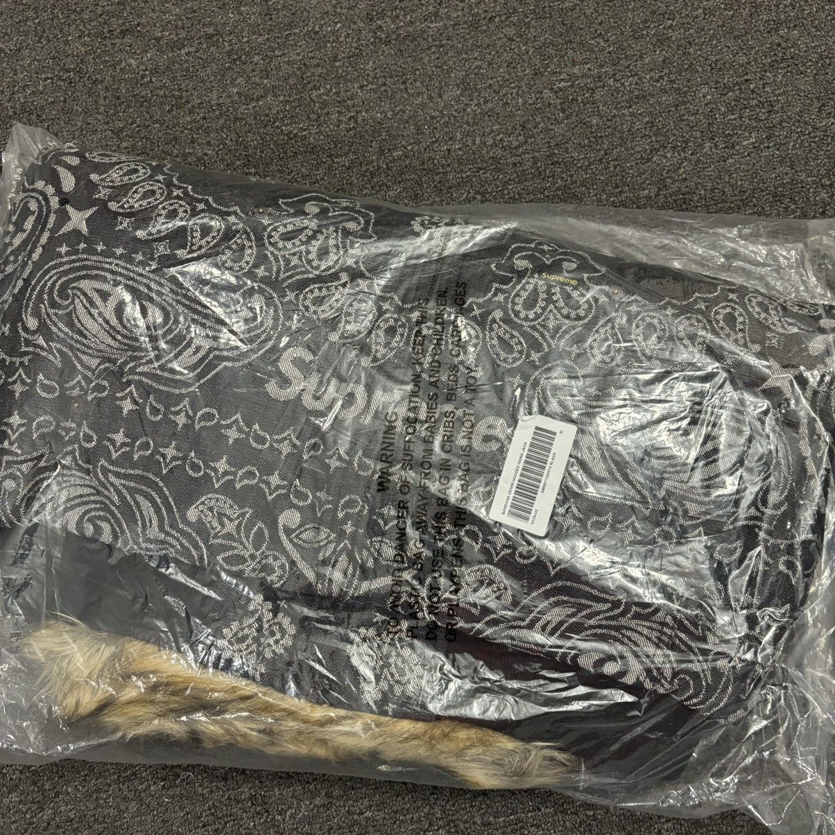 Supreme Supreme Bandana Jacquard Denim Hooded Work Jacket Medium NWT Size US M / EU 48-50 / 2 - 8 Thumbnail