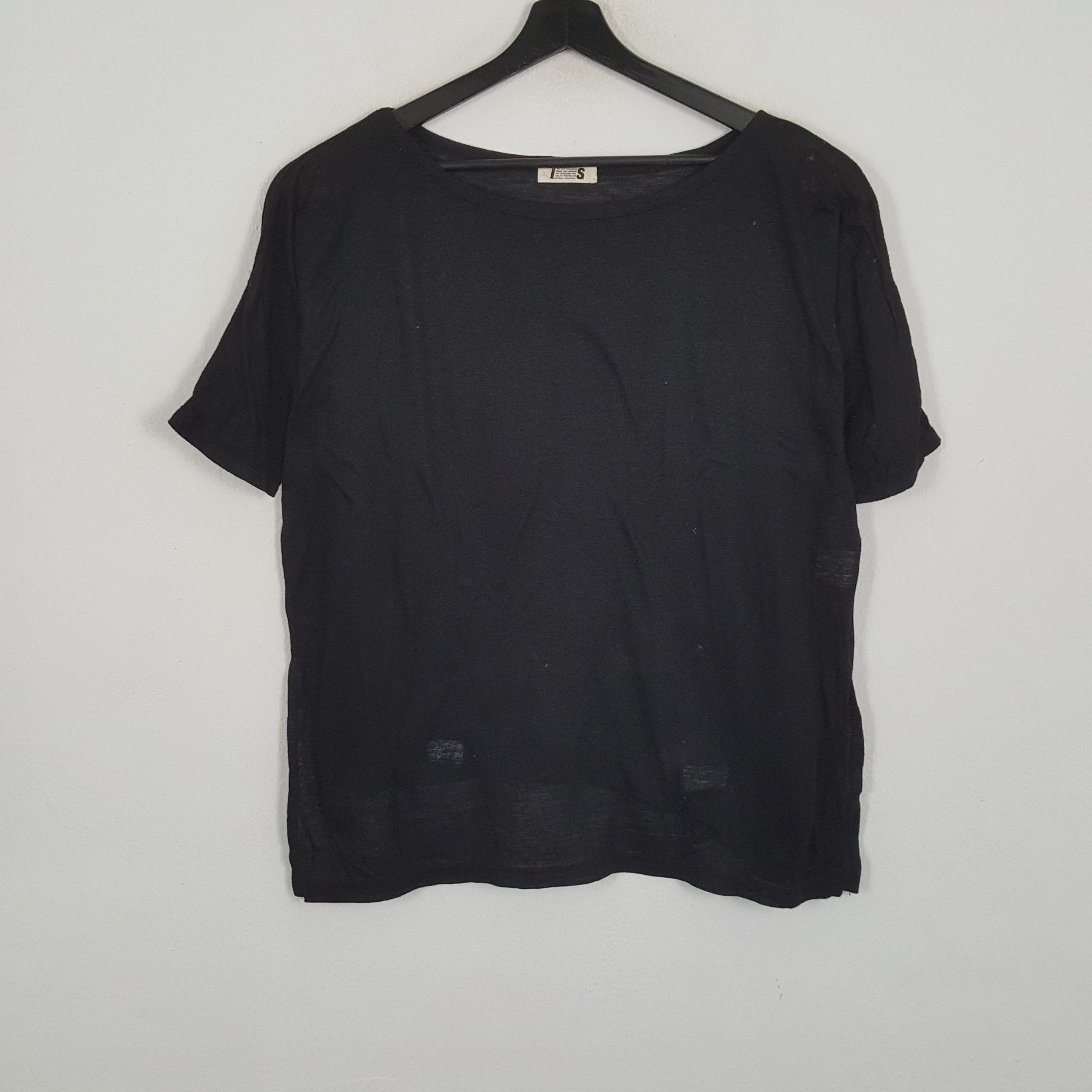 Issey Miyake × Japanese Brand × Vintage I.S by ISSEY MIYAKE Japanese Designer Brand Tshirt Size XL / US 12-14 / IT 48-50 - 1 Thumbnail