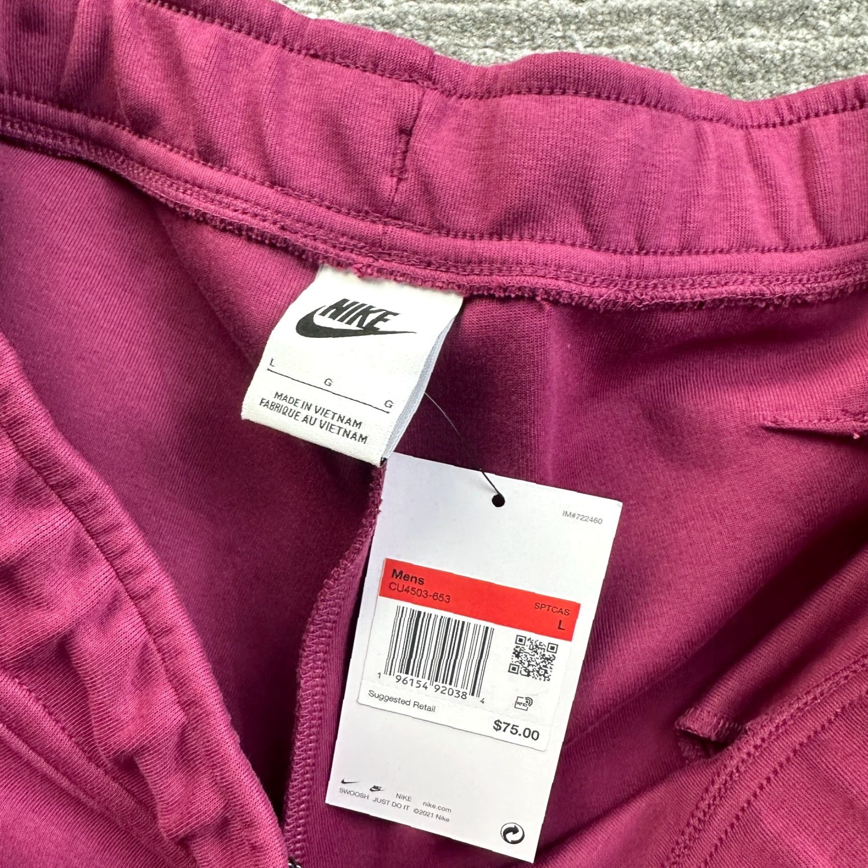 Nike Nike Tech Fleece Shorts Sportswear Men XL Purple Size US 36 / EU 52 - 6 Thumbnail