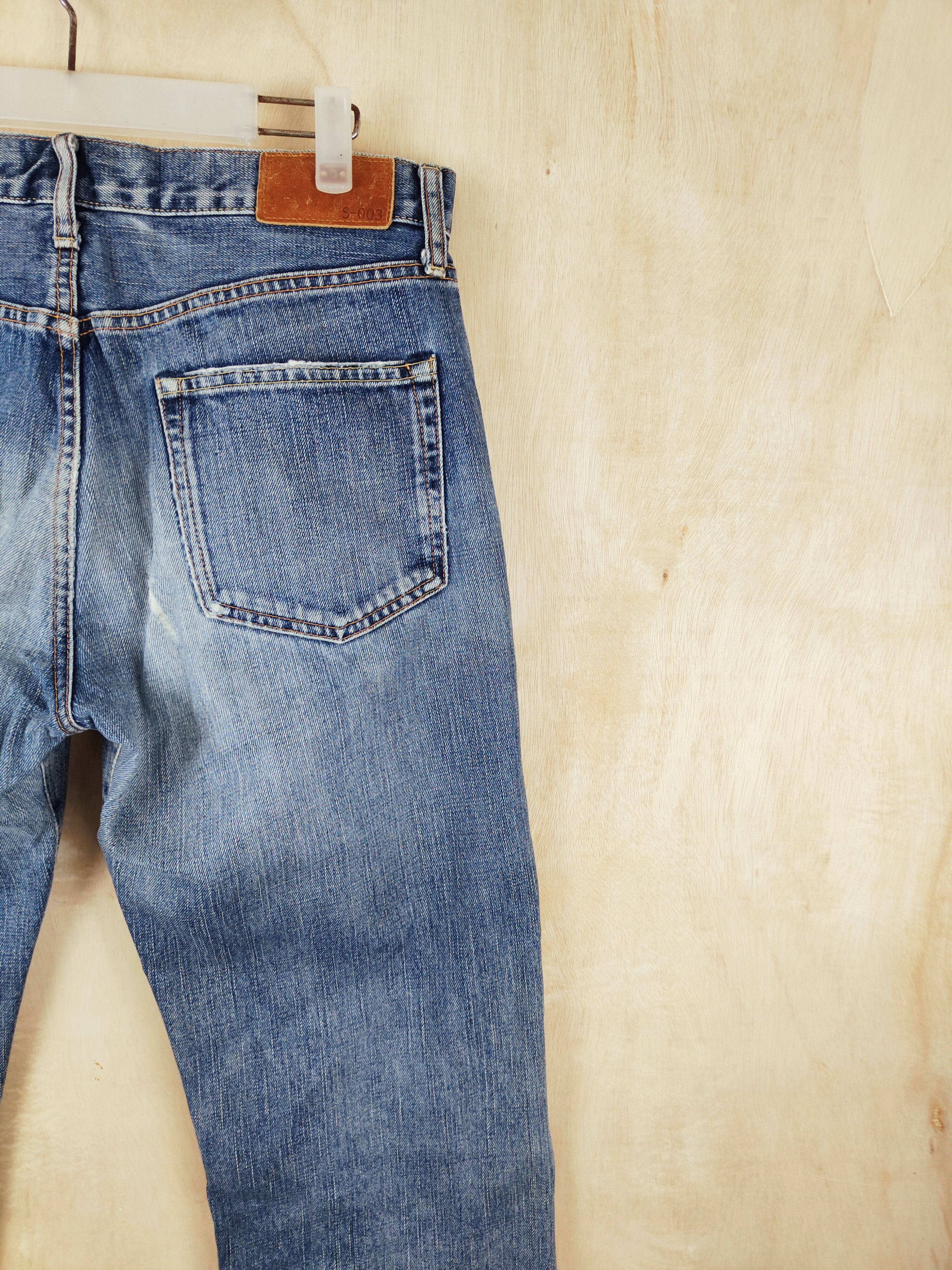 Japanese Brand Uniqlo Blue Distressed Ripped vintage denim Jeans #S2499 Size US 30 / EU 46 - 12 Thumbnail