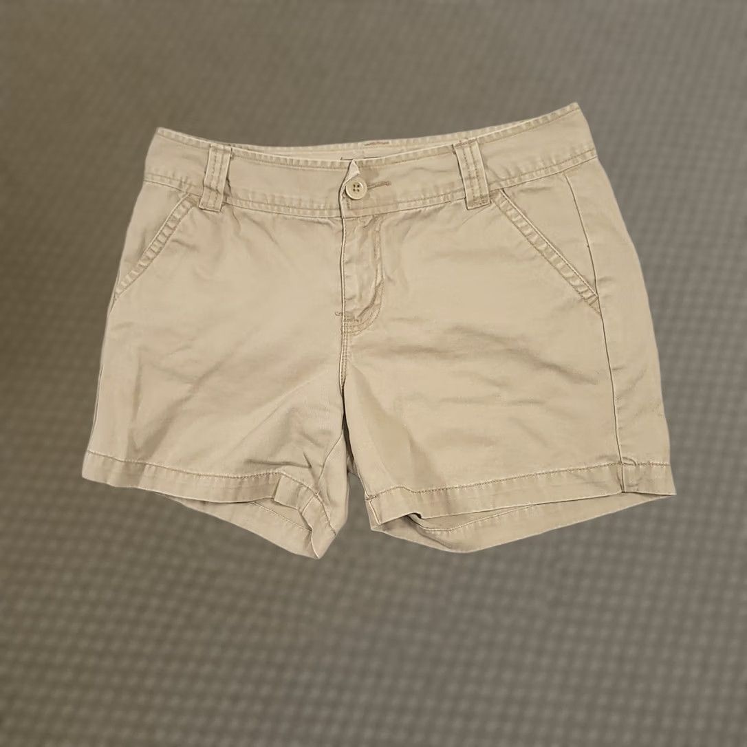Calvin Klein Calvin Klein Jeans Women's Casual Chino Shorts Flat Front Khaki Size 8 Size 30" / US 8 / IT 44 - 1 Thumbnail